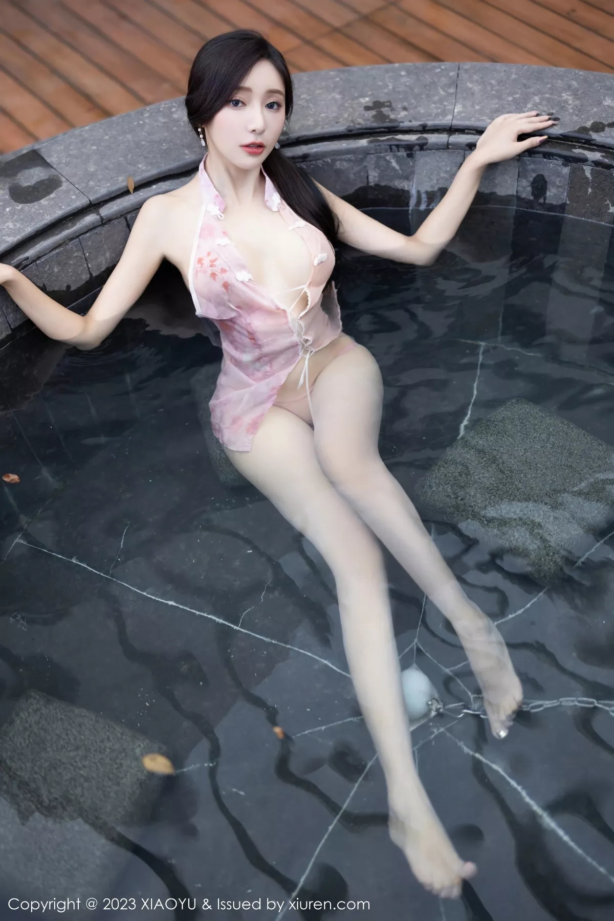 秀人集.com_[XiaoYu画语界]Vol.1097_女神王馨瑶yanni性感浅色吊带长裙+粉色情趣旗袍完美诱惑写真83P