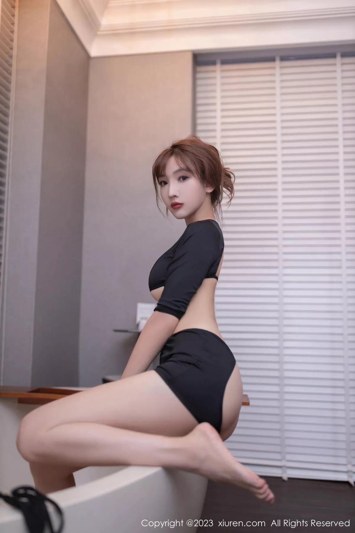 秀人集.com_[XiuRen秀人网]No.7282_模特陆萱萱性感黑色情趣服饰配黑丝袜秀柔美身姿撩人诱惑写真78P