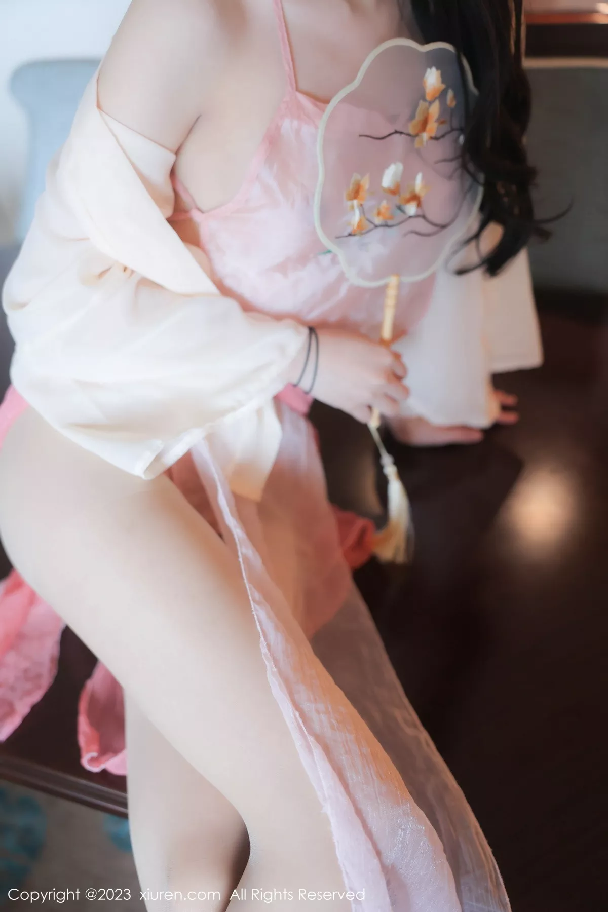 秀人集.com_[XiuRen秀人网]No.7290_模特幼幼性感粉色古装服饰配超薄无内肉丝秀惹火身材诱惑写真88P
