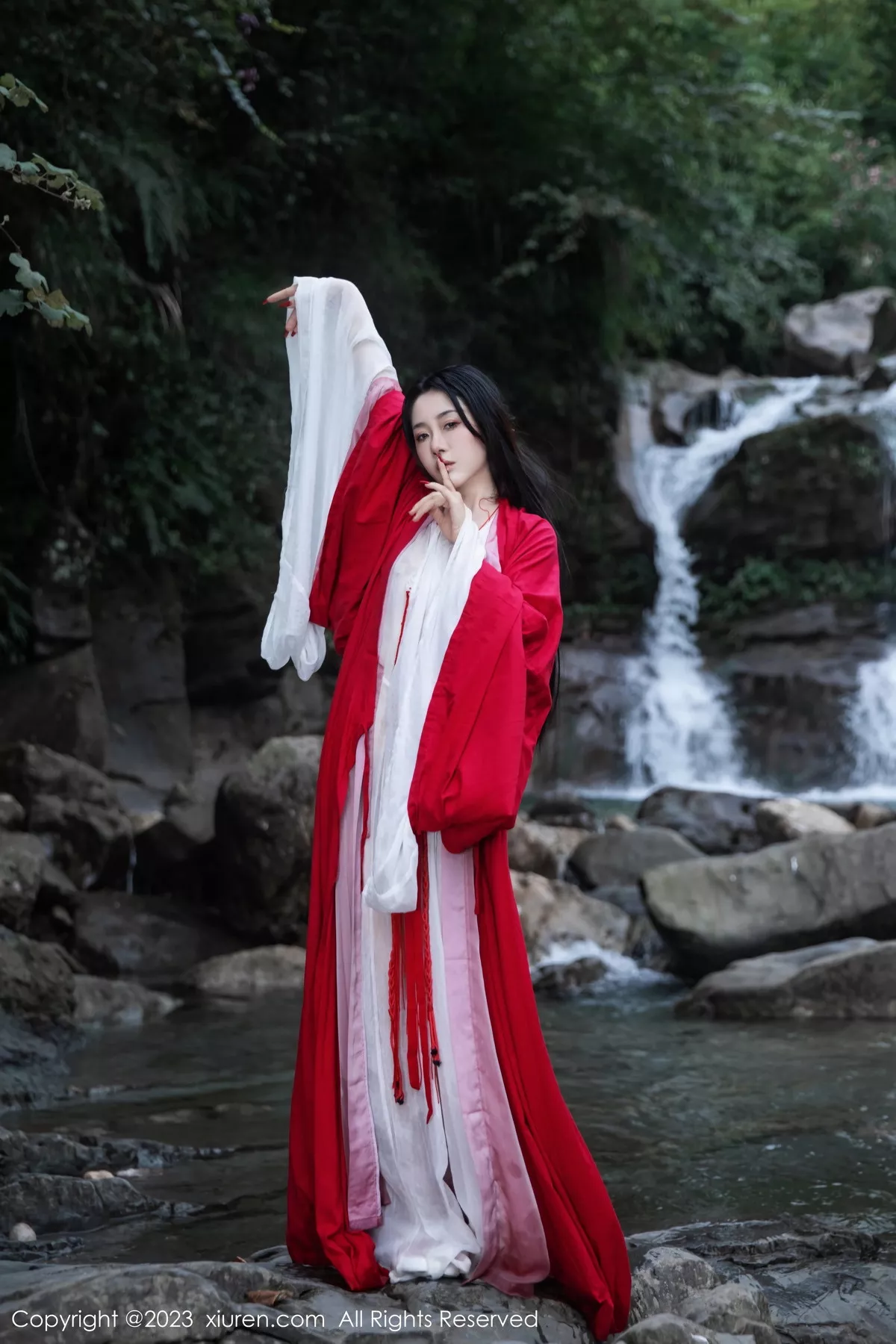 秀人集.com_[XiuRen秀人网]No.7295_模特严利娅Yuliya妲己扮演性感红色薄透古装服饰秀美臀诱惑写真89P