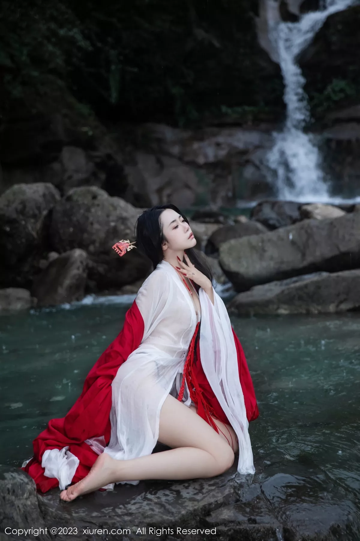 秀人集.com_[XiuRen秀人网]No.7295_模特严利娅Yuliya妲己扮演性感红色薄透古装服饰秀美臀诱惑写真89P
