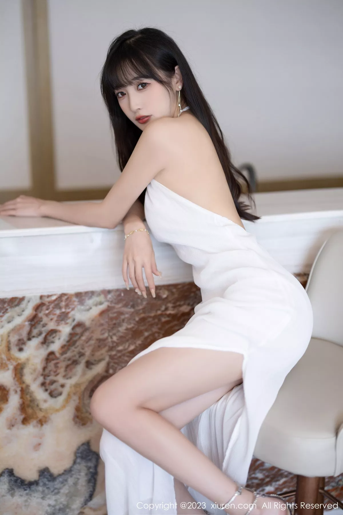 秀人集.com_[XiuRen秀人网]No.7297_模特林星阑性感白色连衣长裙配凉高跟半撩秀翘臀美腿诱惑写真84P