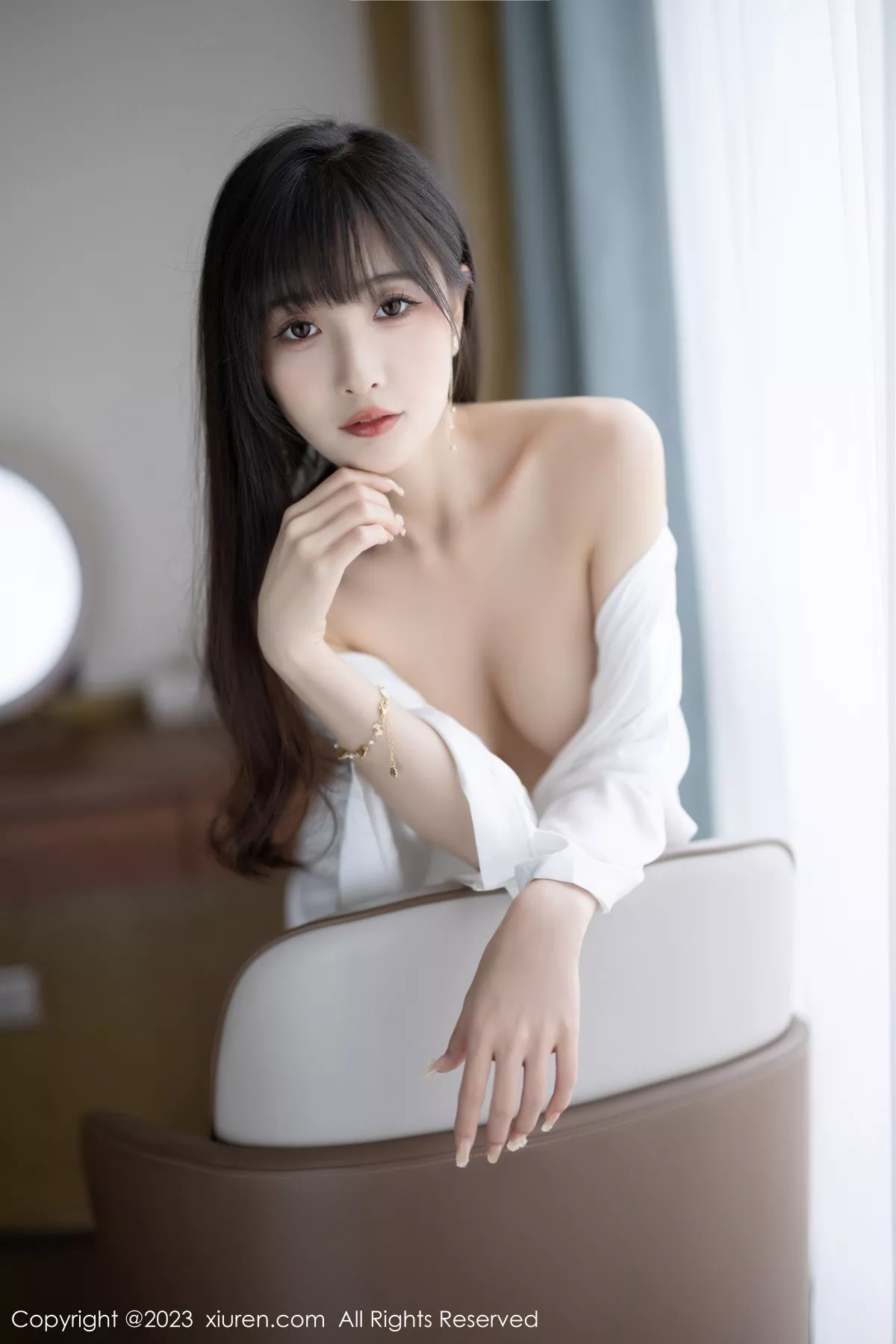 秀人集.com_[XiuRen秀人网]No.7297_模特林星阑性感白色连衣长裙配凉高跟半撩秀翘臀美腿诱惑写真84P