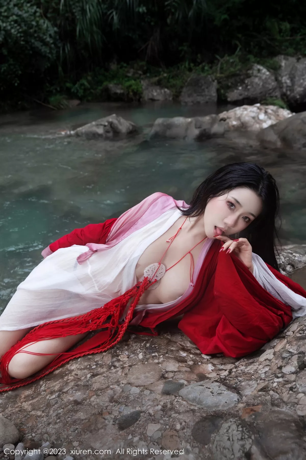 秀人集.com_[XiuRen秀人网]No.7295_模特严利娅Yuliya妲己扮演性感红色薄透古装服饰秀美臀诱惑写真89P