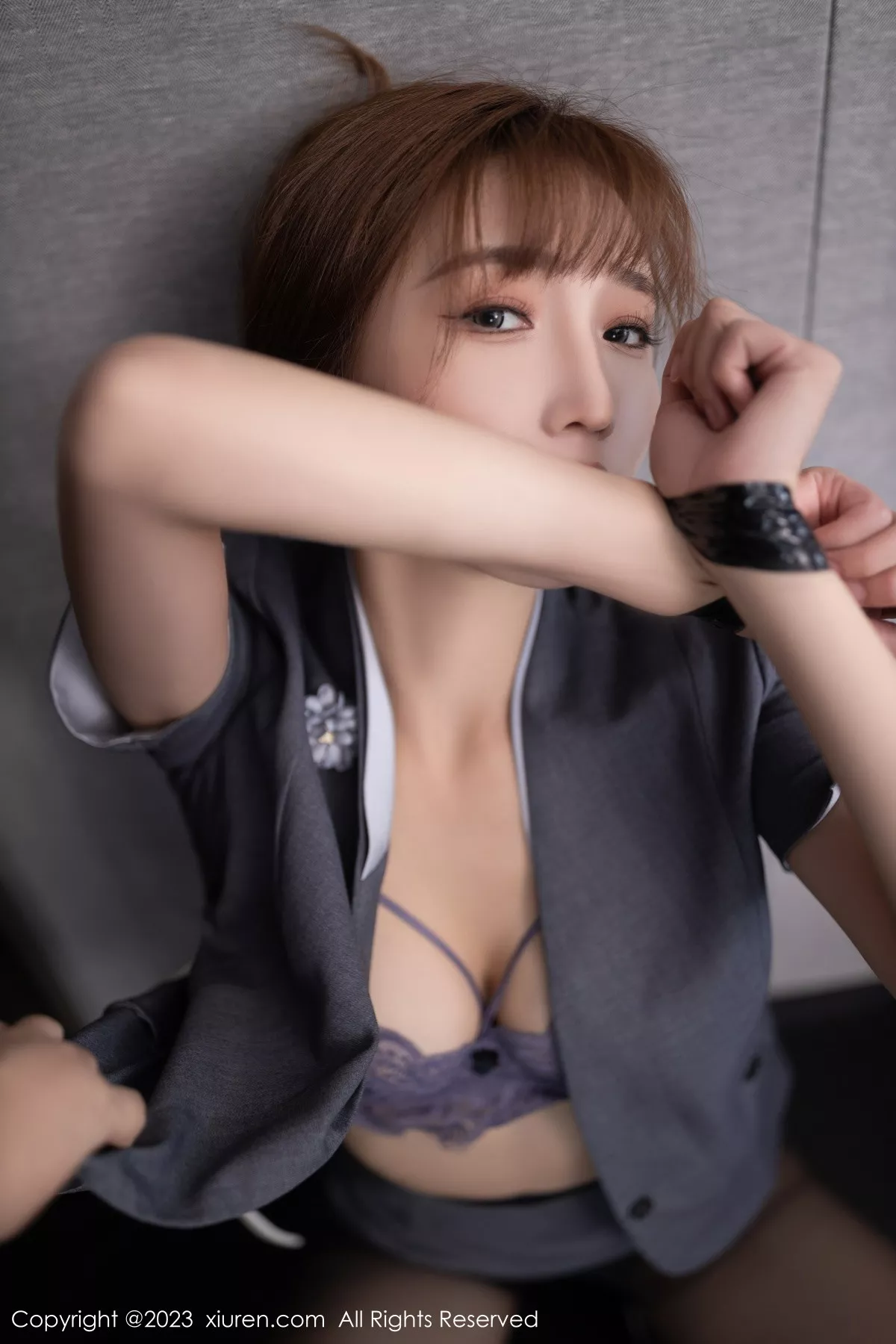 秀人集.com_[XiuRen秀人网]No.7423_模特陆萱萱捆绑主题性感深灰色Ol服饰露紫灰蕾丝内衣诱惑写真80P