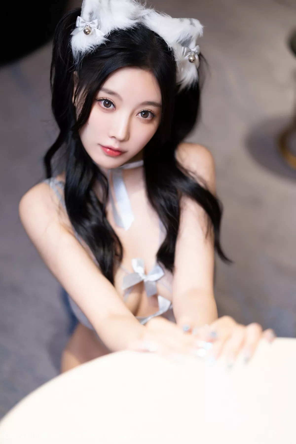 秀人集.com_[XiaoYu画语界]Vol.1117_女神杨晨晨Yome性感灰色情趣服+黑色内衣配原色丝袜诱惑写真82P