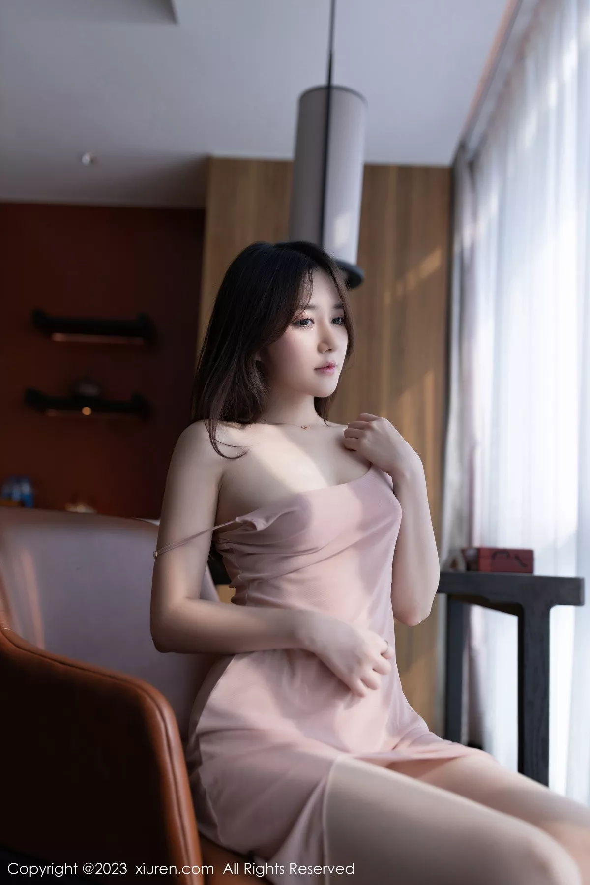 秀人集.com_[XiuRen秀人网]No.7429_模特鱼子酱Fish性感粉桃吊带裙配原色丝袜秀曼妙身姿诱惑写真80P
