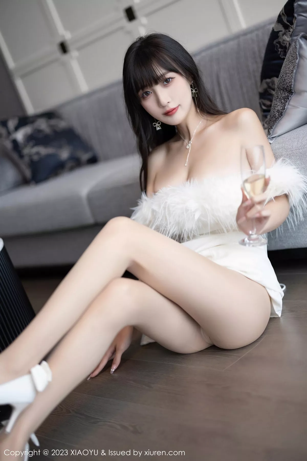 秀人集.com_[XiaoYu画语界]Vol.1120_模特林星阑白色蕾丝情趣内衣+露肩连衣裙秀曼妙身姿诱惑写真102P