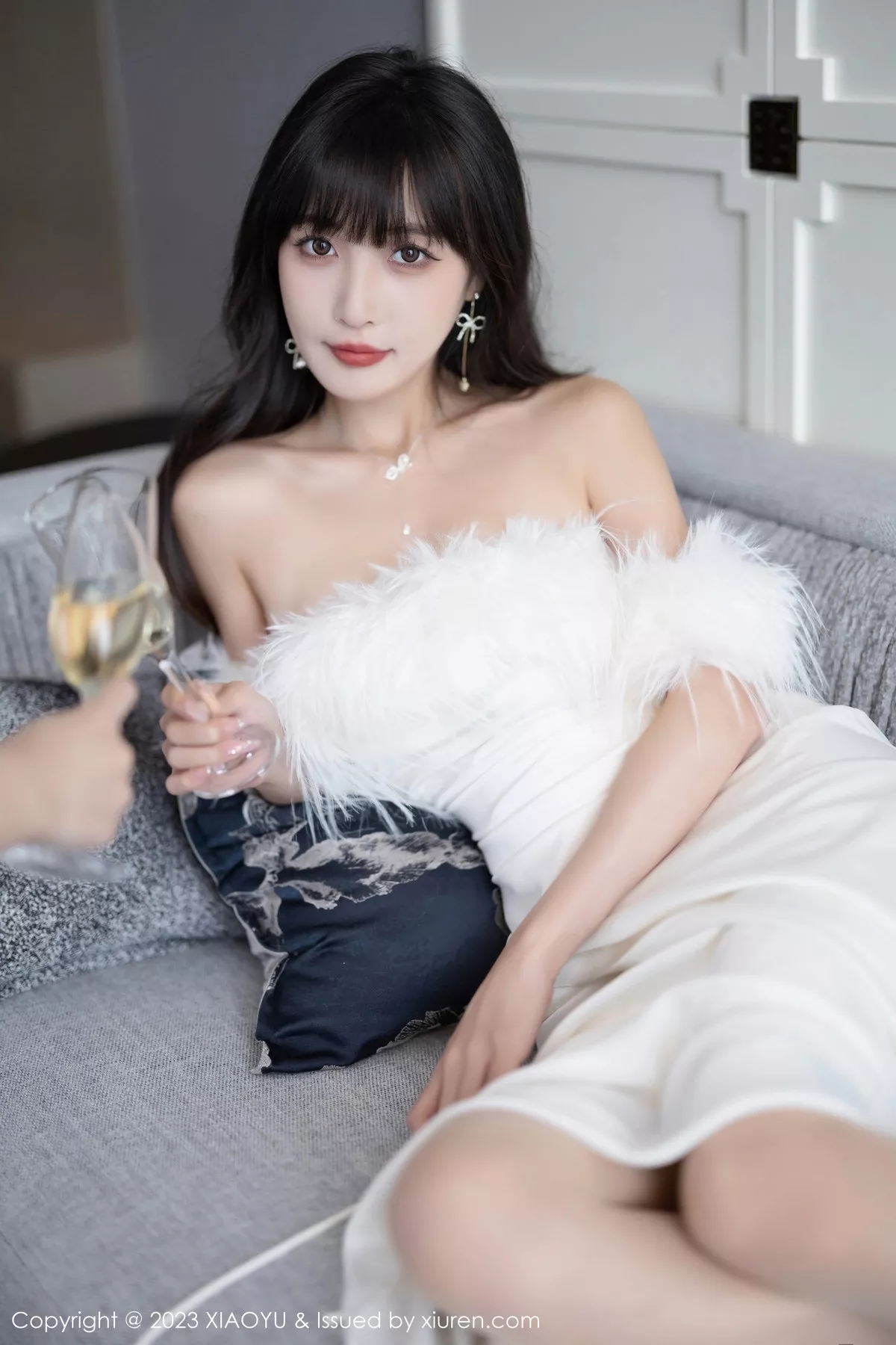 秀人集.com_[XiaoYu画语界]Vol.1120_模特林星阑白色蕾丝情趣内衣+露肩连衣裙秀曼妙身姿诱惑写真102P