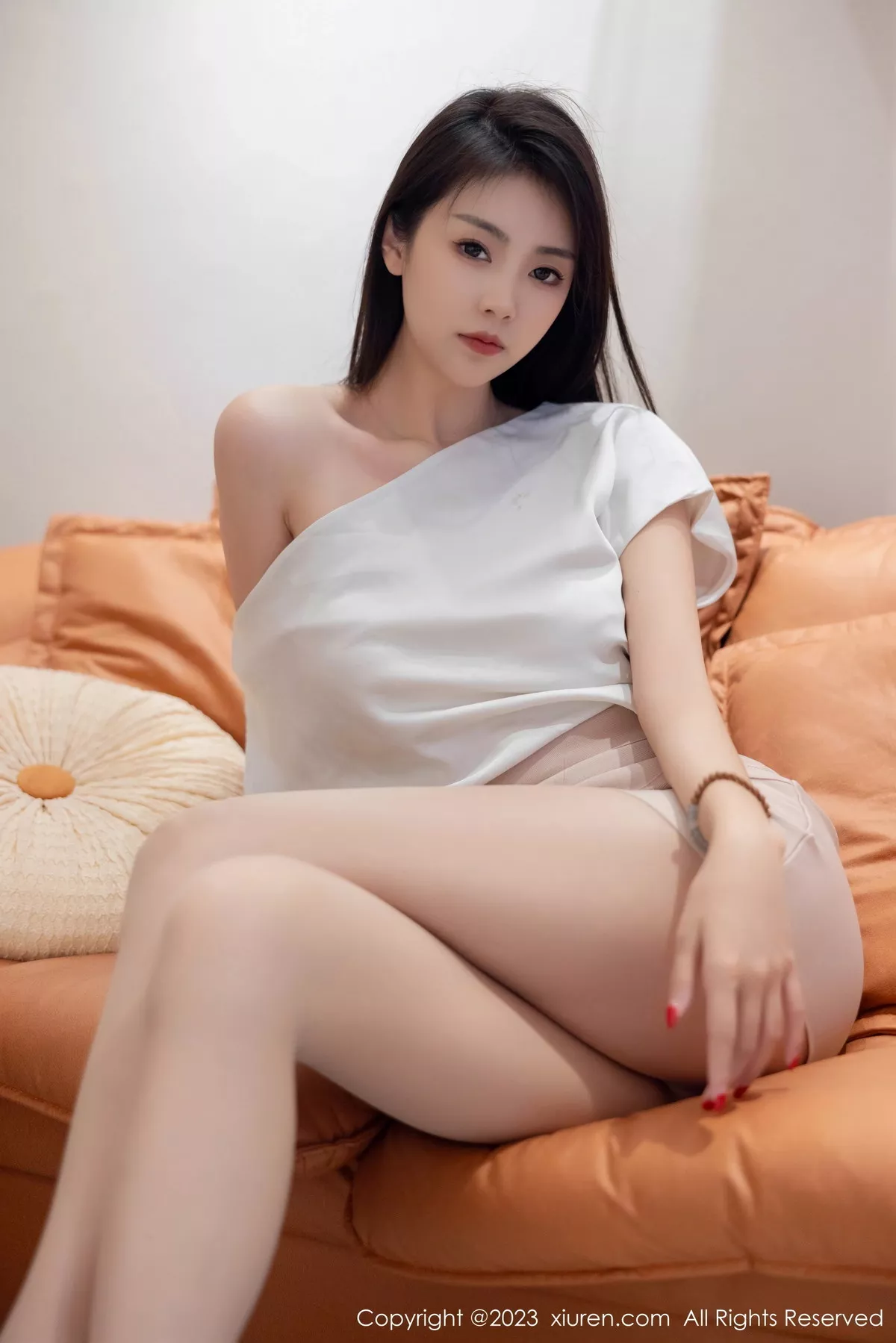 秀人集.com_[XiuRen秀人网]No.7457_模特可乐Vicky性感白色上衣配粉色短裙露原色丝袜妩媚诱惑写真95P