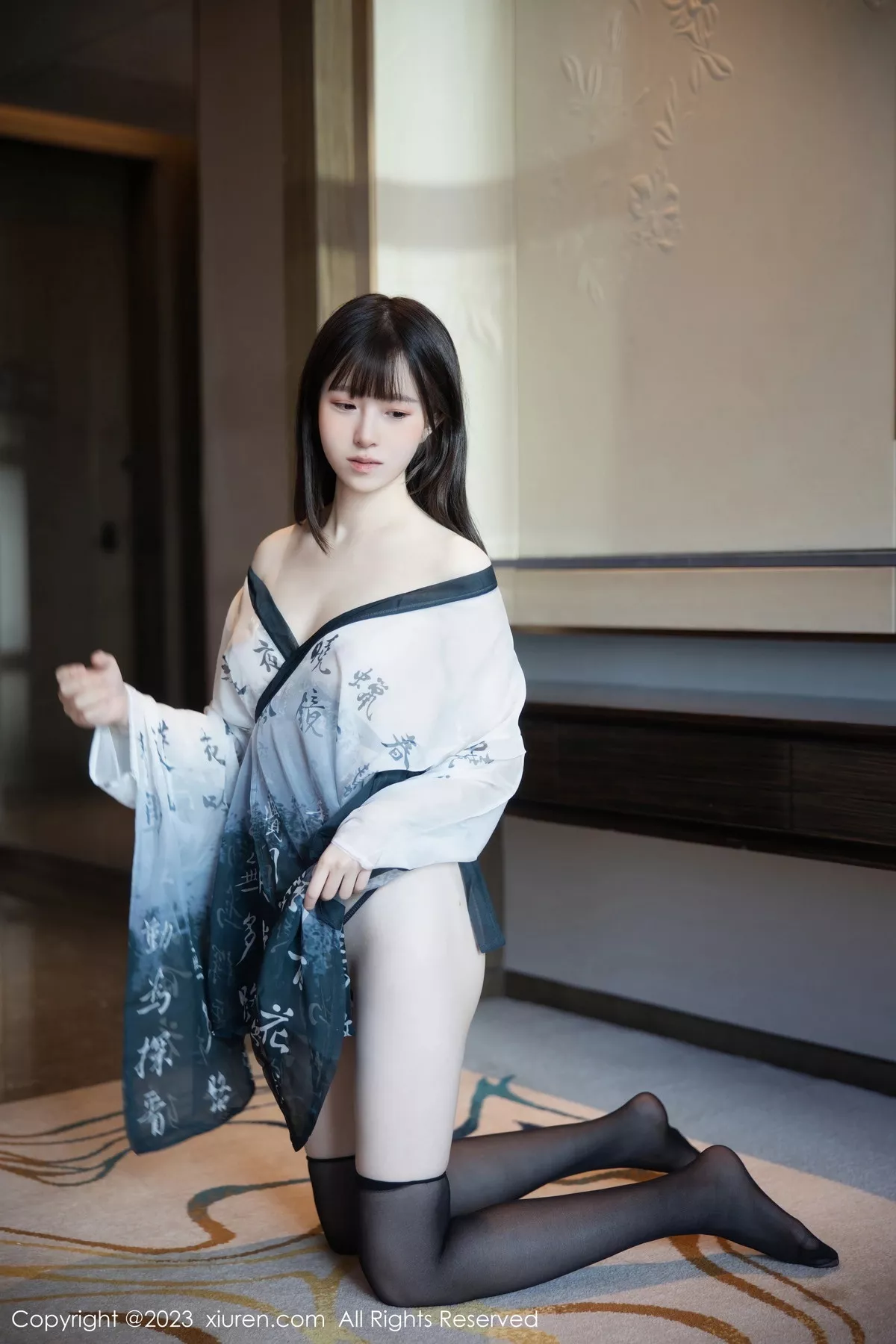 秀人集.com_[XiuRen秀人网]No.7459_模特林悠悠性感黑白薄纱古装服饰配黑丝袜秀曼妙身姿诱惑写真84P