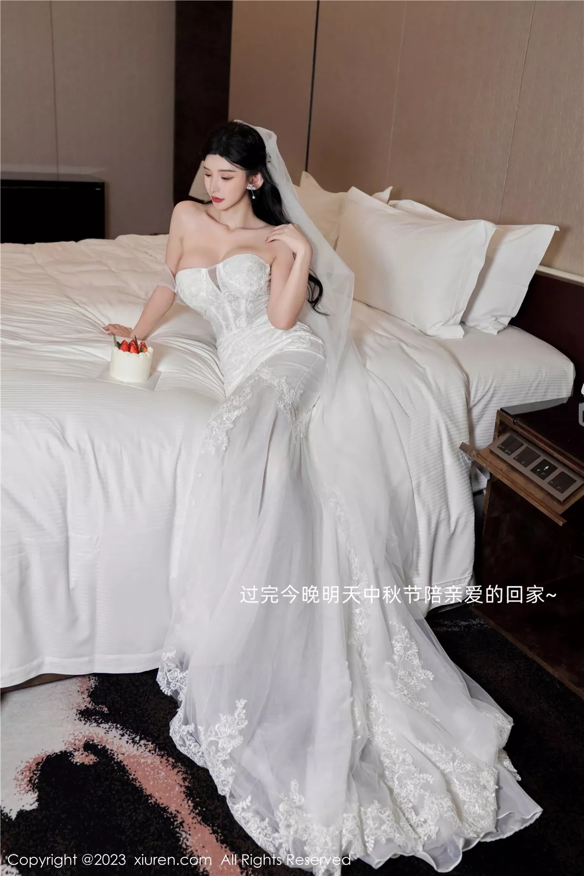 秀人集.com_[XiuRen秀人网]No.7463_女神周于希Sally性感白色婚纱+白色蕾丝情趣服饰完美诱惑写真100P