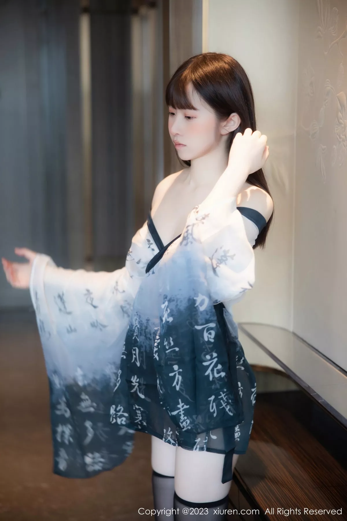 秀人集.com_[XiuRen秀人网]No.7459_模特林悠悠性感黑白薄纱古装服饰配黑丝袜秀曼妙身姿诱惑写真84P