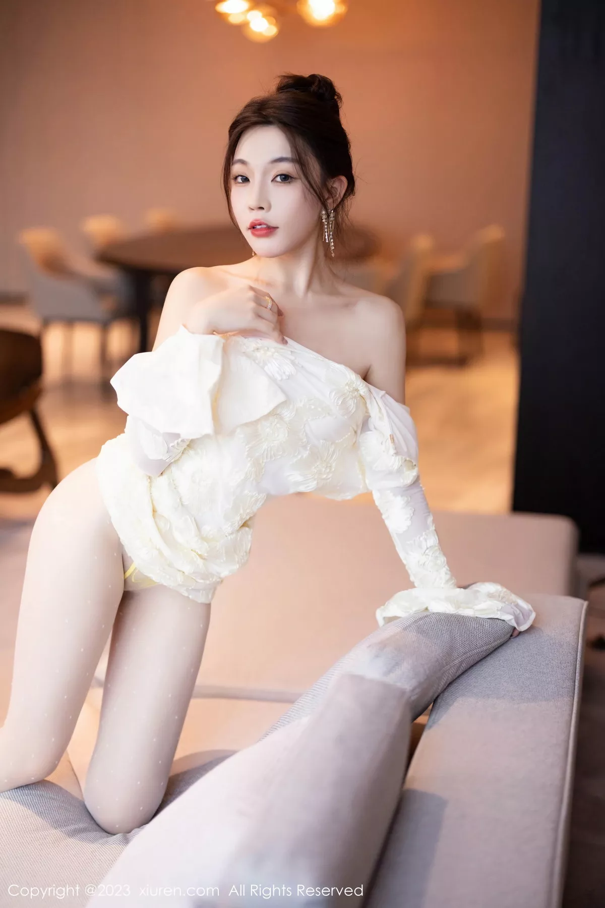 秀人集.com_[XiuRen秀人网]No.7476_女神徐莉芝性感淡黄连衣短裙+黄色情趣内衣秀惹火身材诱惑写真85P
