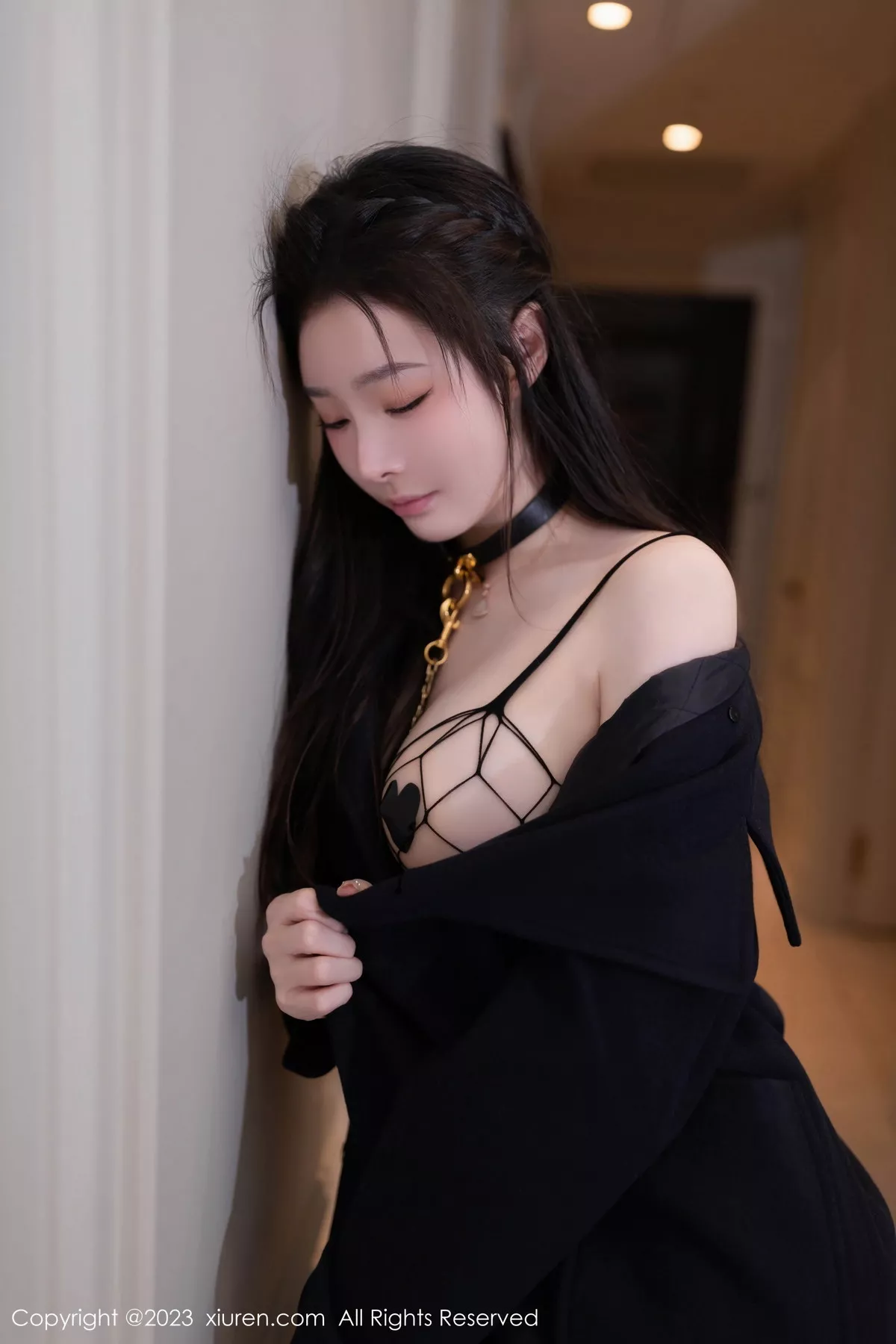 秀人集.com_[XiuRen秀人网]No.7474_模特小逗逗捆绑主题性感黑色网格情趣服配黑丝袜撩人诱惑写真78P