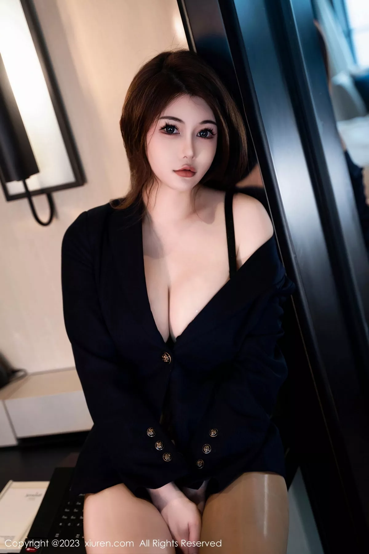 秀人集.com_[XiuRen秀人网]No.7484_模特甜妮性感黑色OL制服配开档肉丝半脱秀惹火身材诱惑写真66P