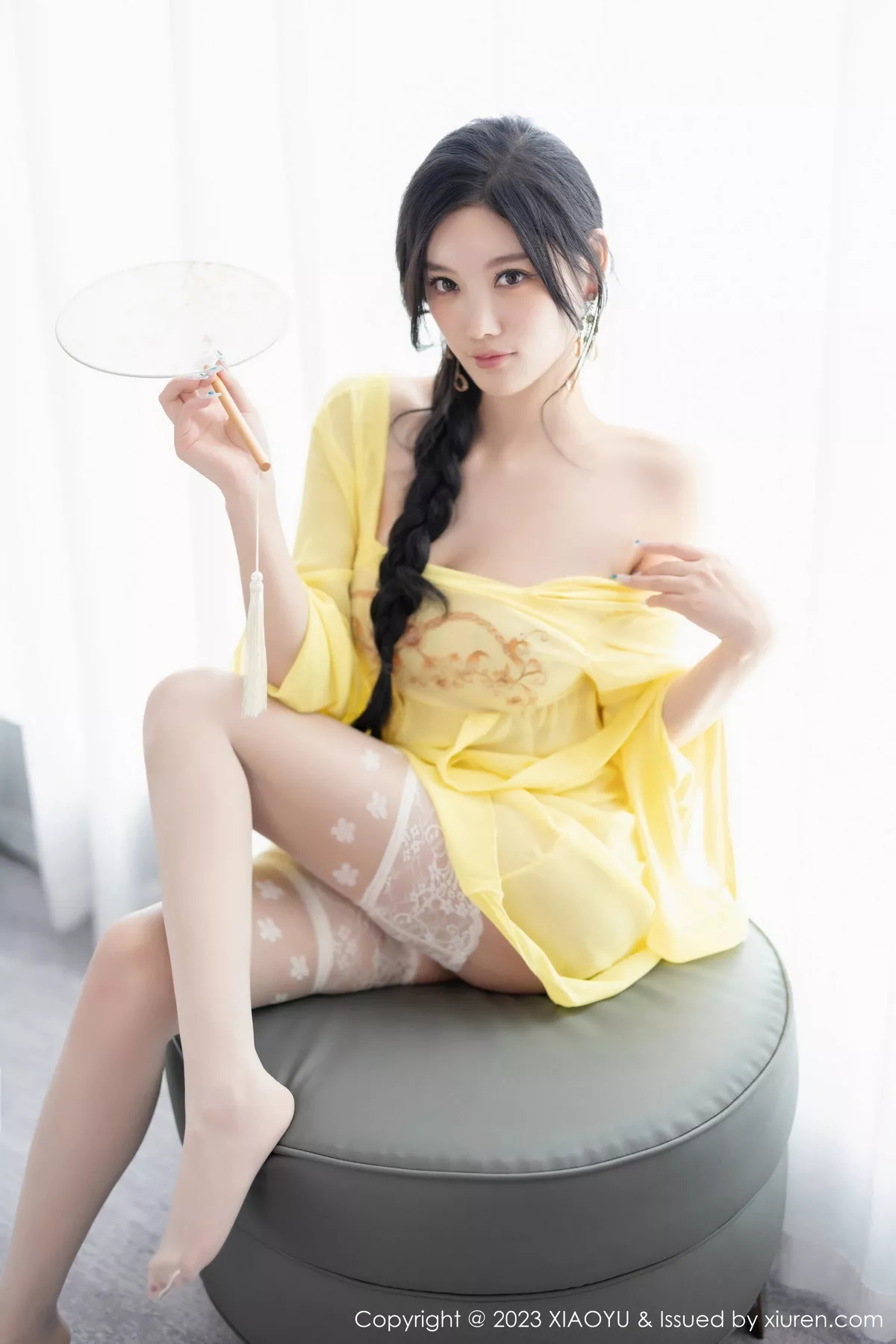 秀人集.com_[XiaoYu画语界]Vol.1126_女神杨晨晨Yome性感黄色连衣短裙配白丝袜秀丰腴身材诱惑写真90P