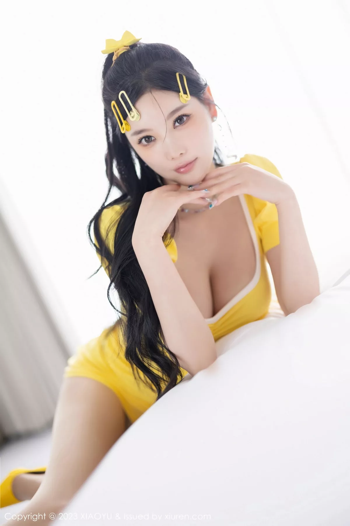 秀人集.com_[XiaoYu画语界]Vol.1126_女神杨晨晨Yome性感黄色连衣短裙配白丝袜秀丰腴身材诱惑写真90P
