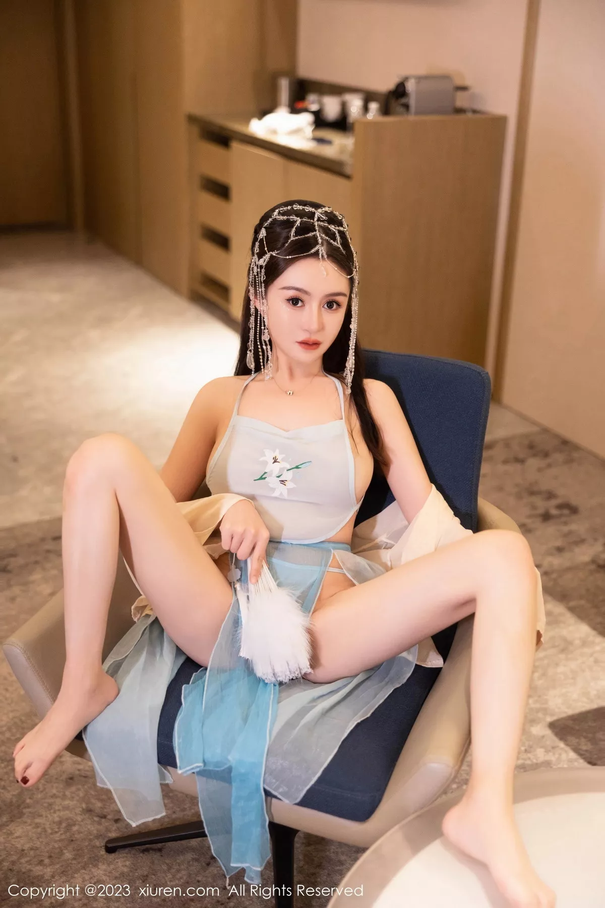 秀人集.com_[XiuRen秀人网]No.7514_模特唐宁宁私房浴室性感浅色薄纱古装服饰秀丰腴身姿诱惑写真75P