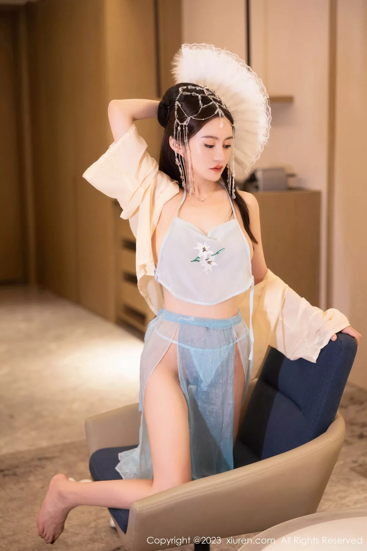 秀人集.com_[XiuRen秀人网]No.7514_模特唐宁宁私房浴室性感浅色薄纱古装服饰秀丰腴身姿诱惑写真75P