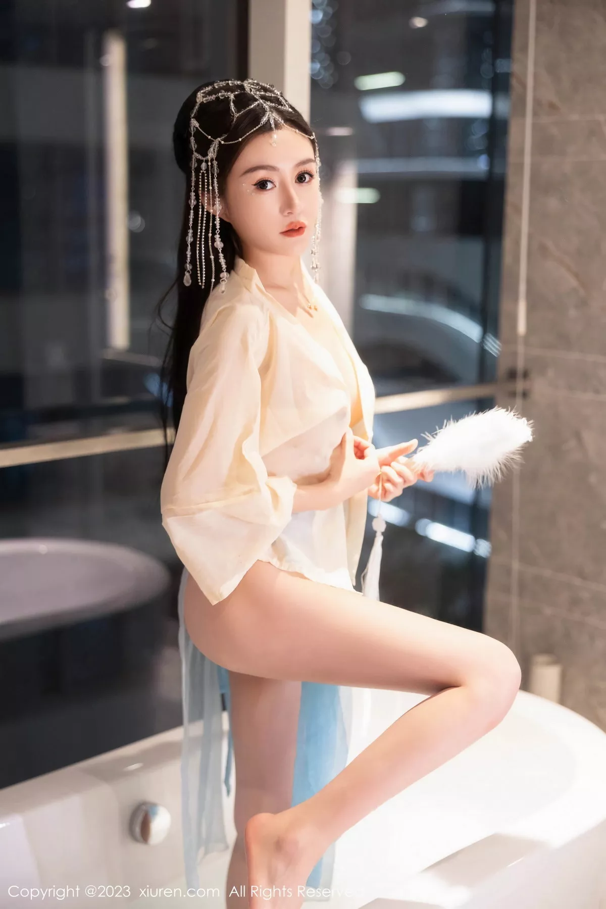 秀人集.com_[XiuRen秀人网]No.7514_模特唐宁宁私房浴室性感浅色薄纱古装服饰秀丰腴身姿诱惑写真75P