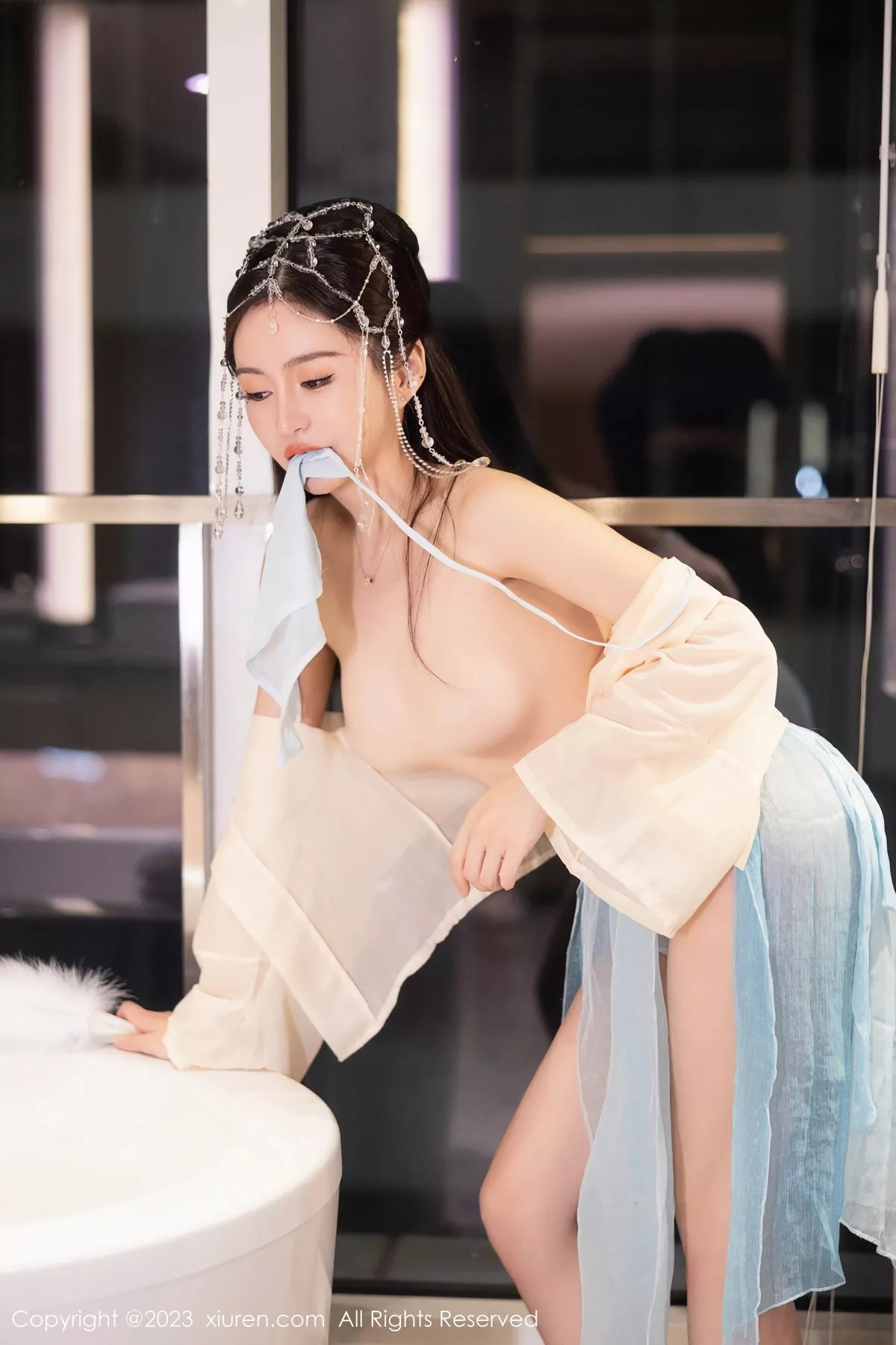 秀人集.com_[XiuRen秀人网]No.7514_模特唐宁宁私房浴室性感浅色薄纱古装服饰秀丰腴身姿诱惑写真75P