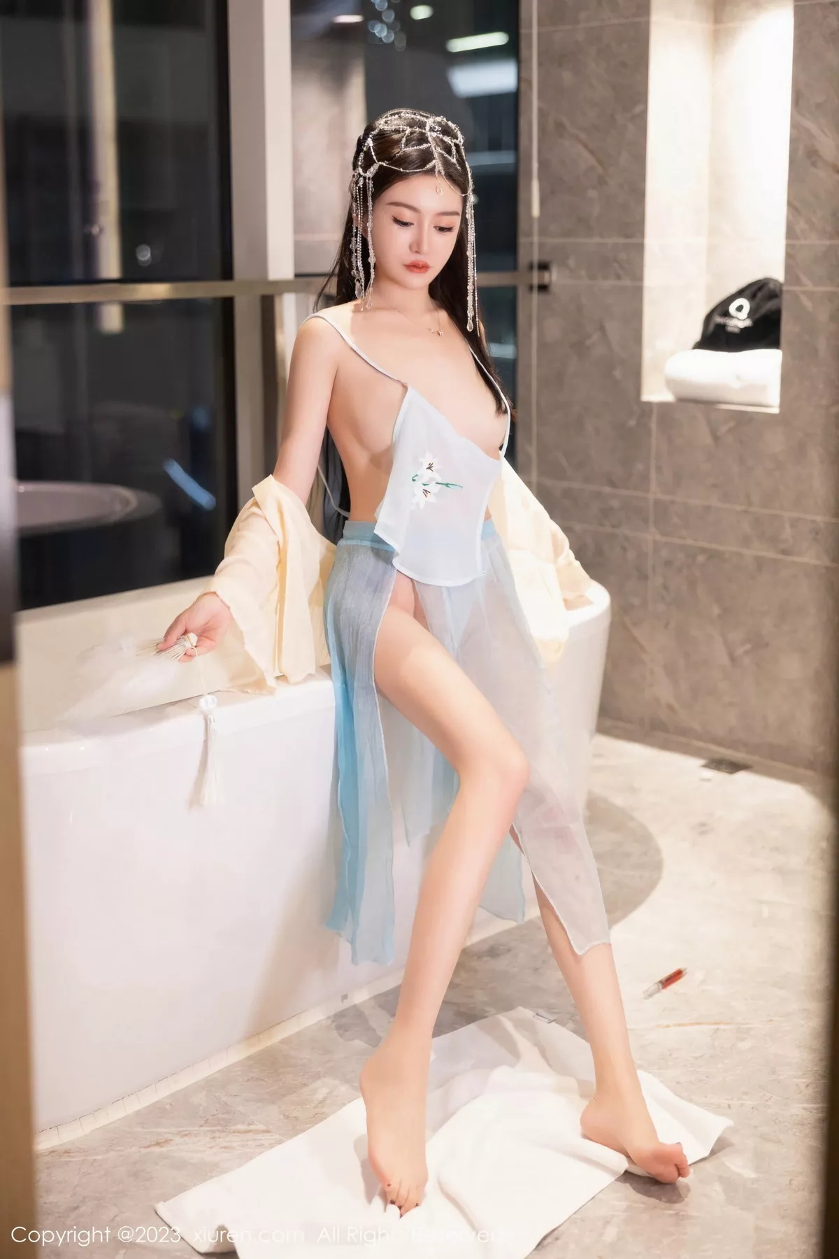 秀人集.com_[XiuRen秀人网]No.7514_模特唐宁宁私房浴室性感浅色薄纱古装服饰秀丰腴身姿诱惑写真75P