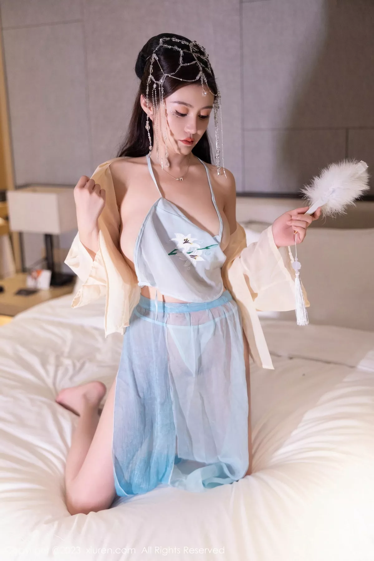 秀人集.com_[XiuRen秀人网]No.7514_模特唐宁宁私房浴室性感浅色薄纱古装服饰秀丰腴身姿诱惑写真75P