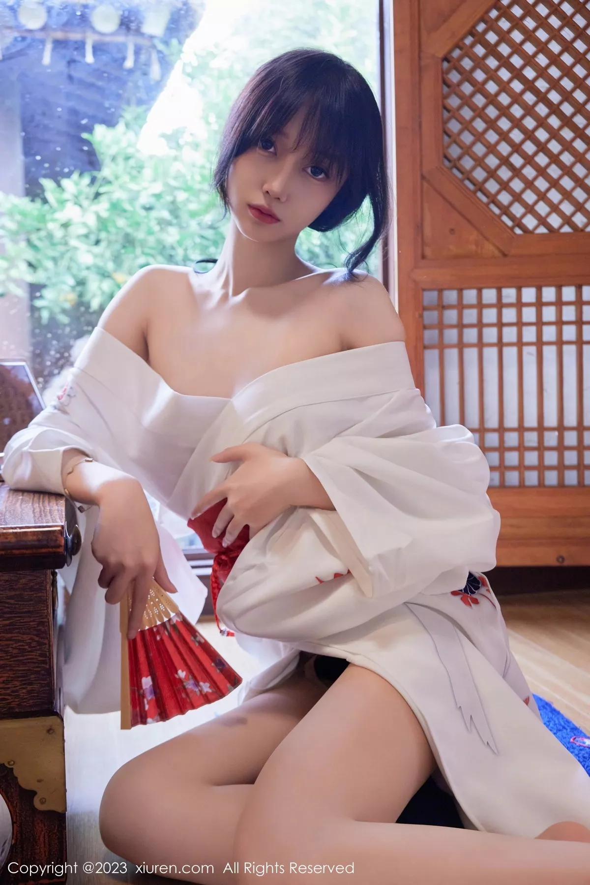 秀人集.com_[XiuRen秀人网]No.7610_模特玥儿玥er性感白色日式和服配开档肉丝秀完美身材诱惑写真60P