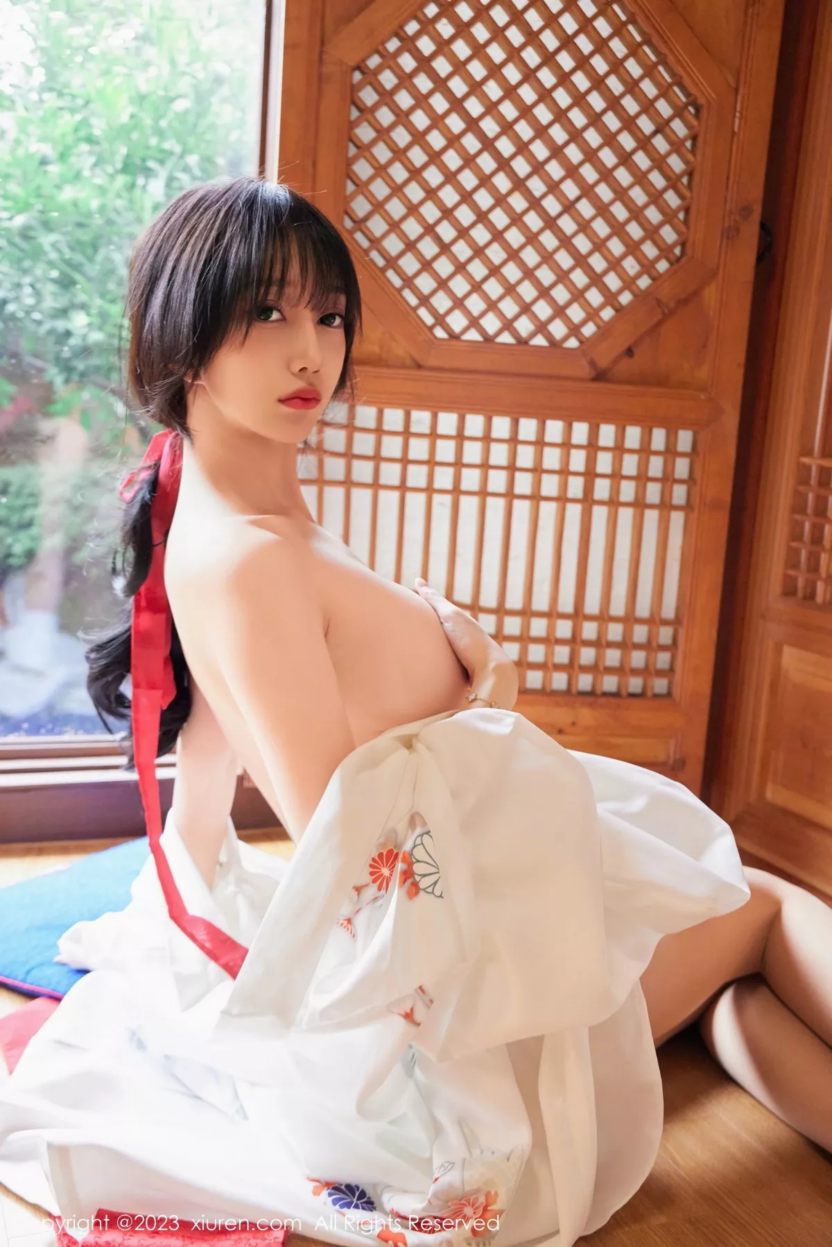 秀人集.com_[XiuRen秀人网]No.7610_模特玥儿玥er性感白色日式和服配开档肉丝秀完美身材诱惑写真60P