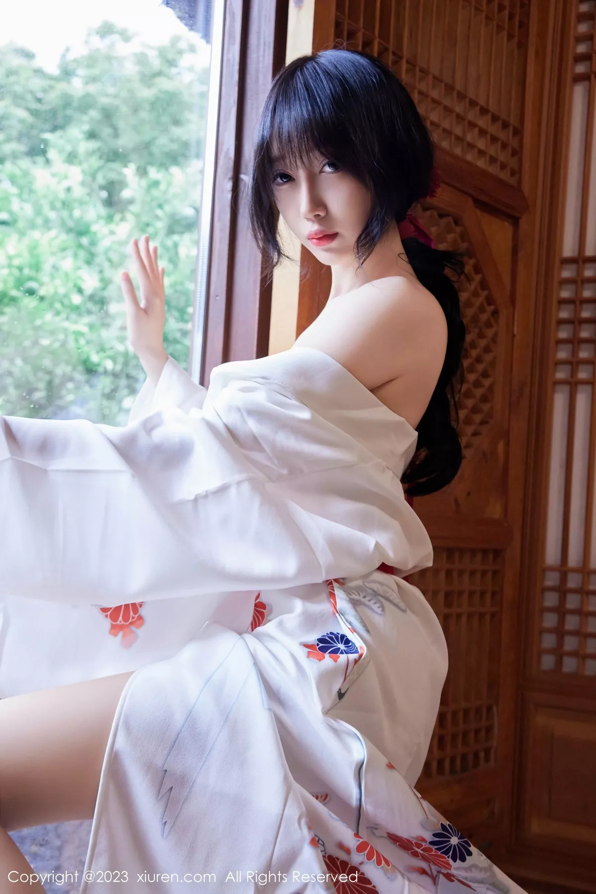 秀人集.com_[XiuRen秀人网]No.7610_模特玥儿玥er性感白色日式和服配开档肉丝秀完美身材诱惑写真60P