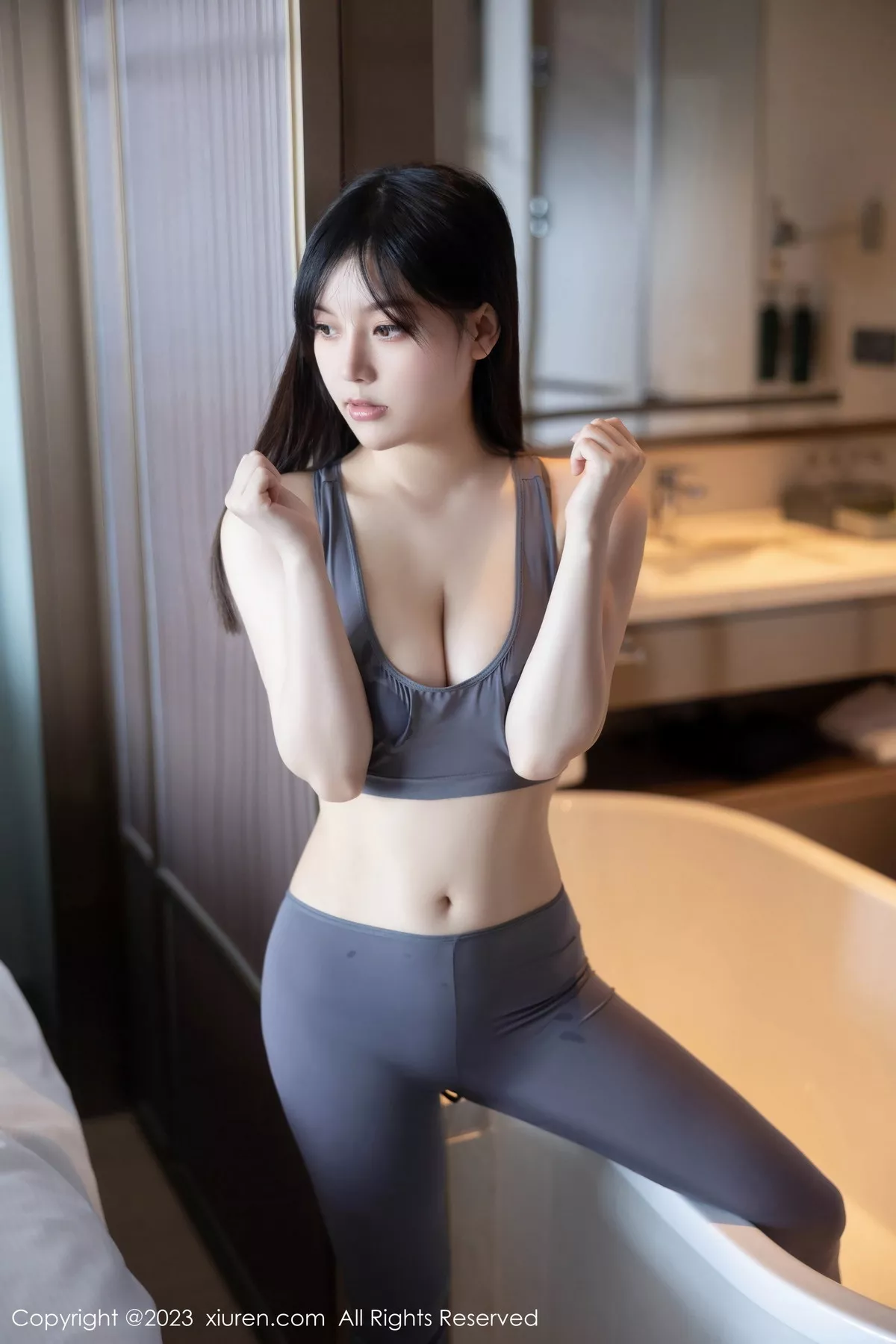 秀人集.com_[XiuRen秀人网]No.7543_模特豆瓣酱健身房性感灰色运动瑜伽服紧身秀丰满身材诱惑写真82P