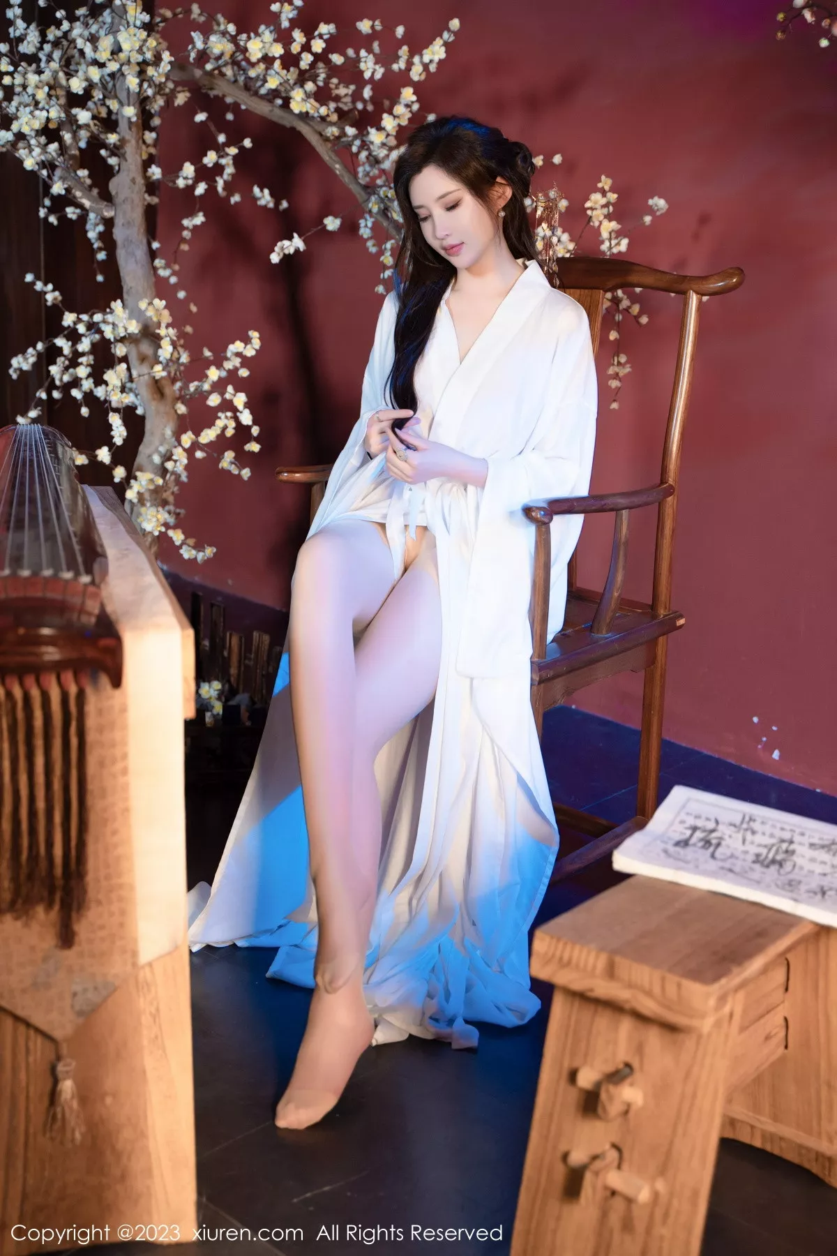 秀人集.com_[XiuRen秀人网]No.7625_女神Carol周妍希性感白色汉服配超薄肉丝秀丰满身材诱惑写真104P
