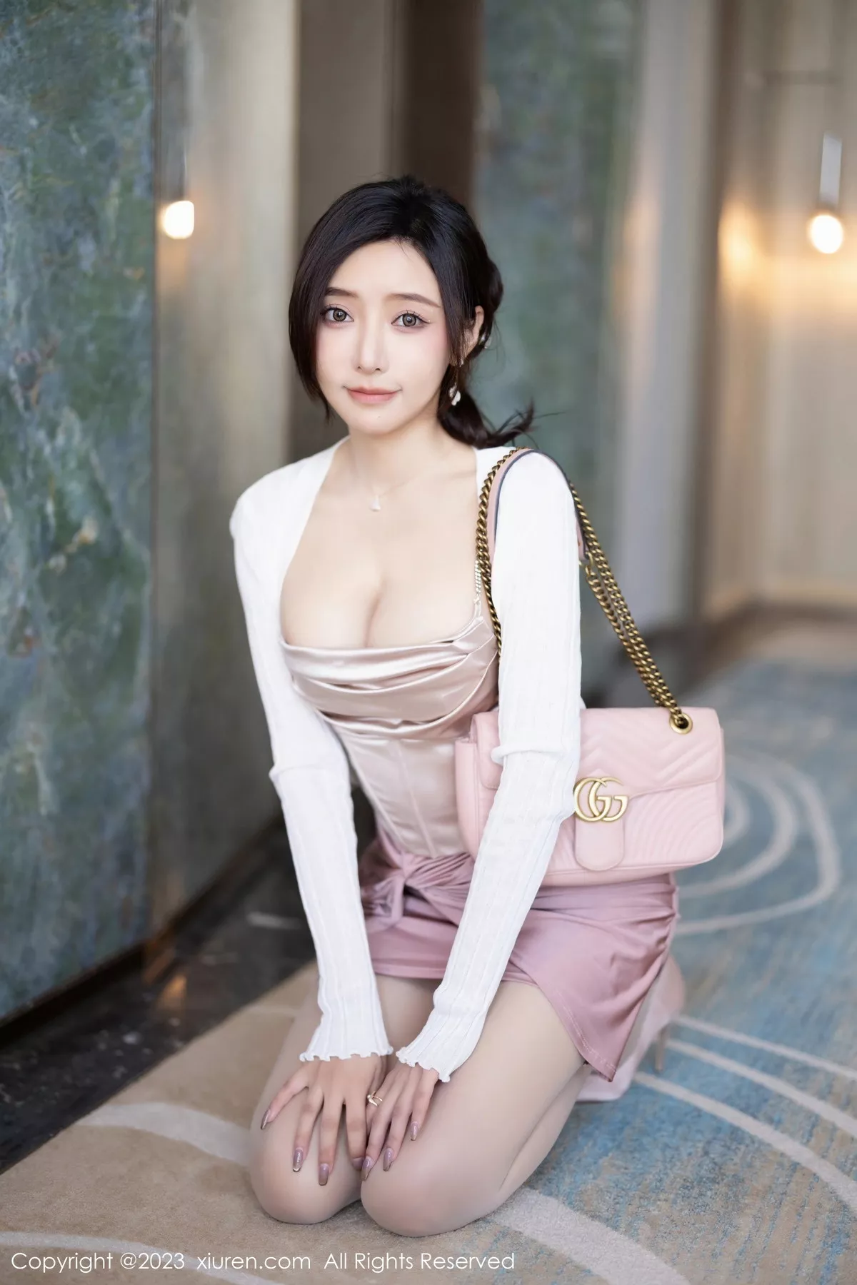 秀人集.com_[XiuRen秀人网]No.7640_女神王馨瑶yanni粉色连衣短裙+黑色情趣服秀完美身材诱惑写真88P