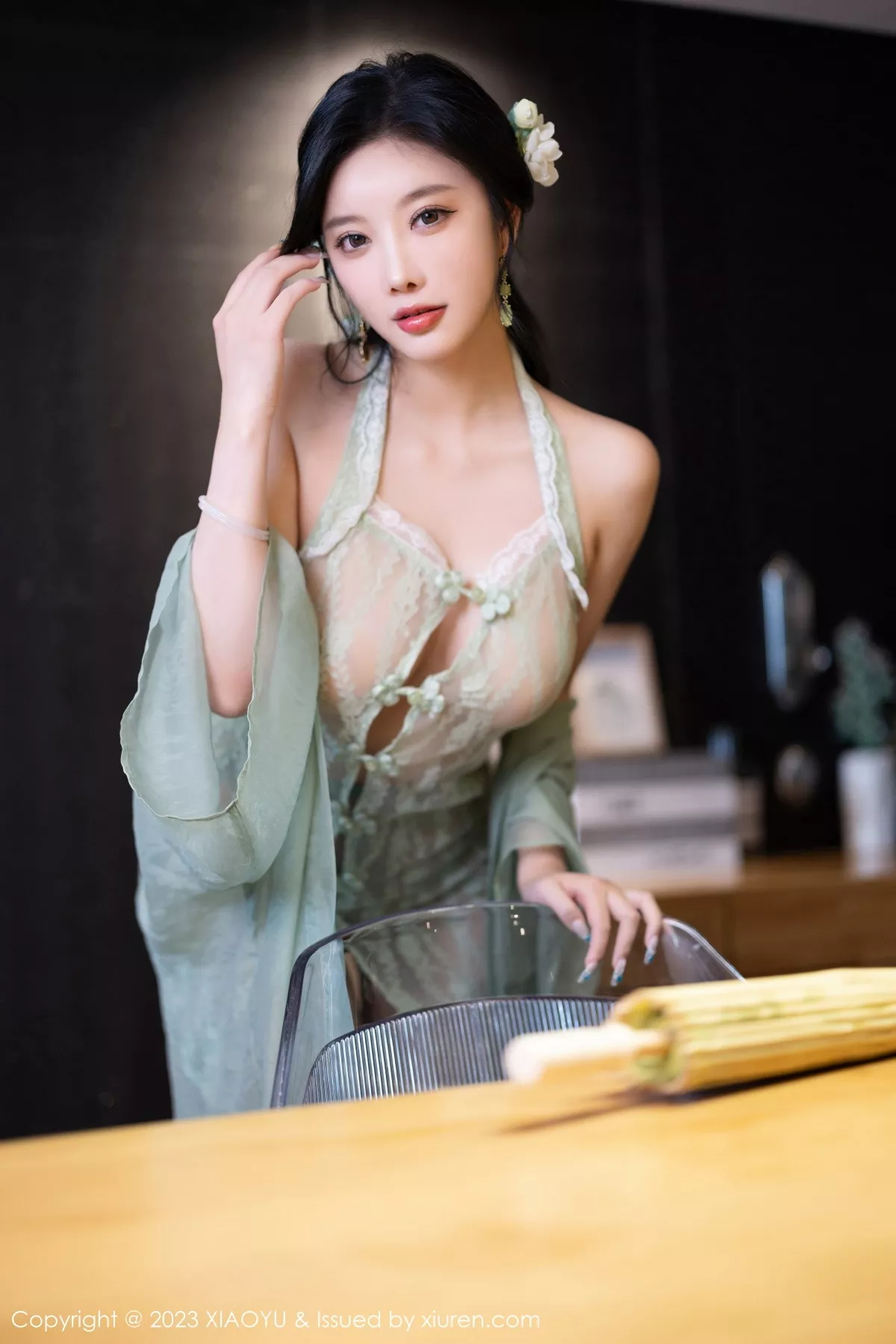秀人集.com_[XiaoYu画语界]Vol.1143_女神杨晨晨性感淡绿薄纱短裙露绿灰色蕾丝情趣服完美诱惑写真93P