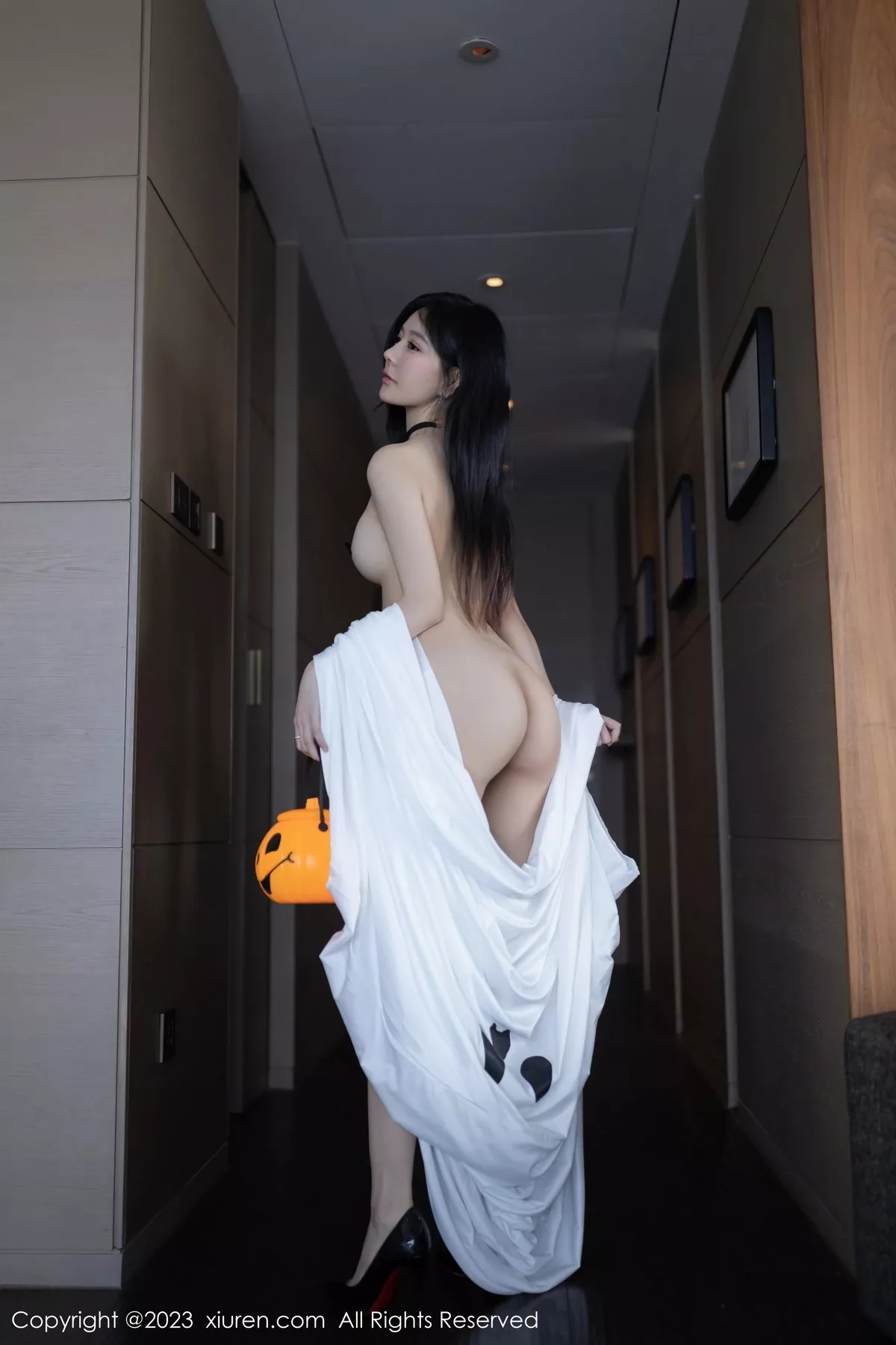 秀人集.com_[XiuRen秀人网]No.7649_模特幼幼性感黑色皮质情趣服饰配黑丝吊袜秀完美身材诱惑写真80P