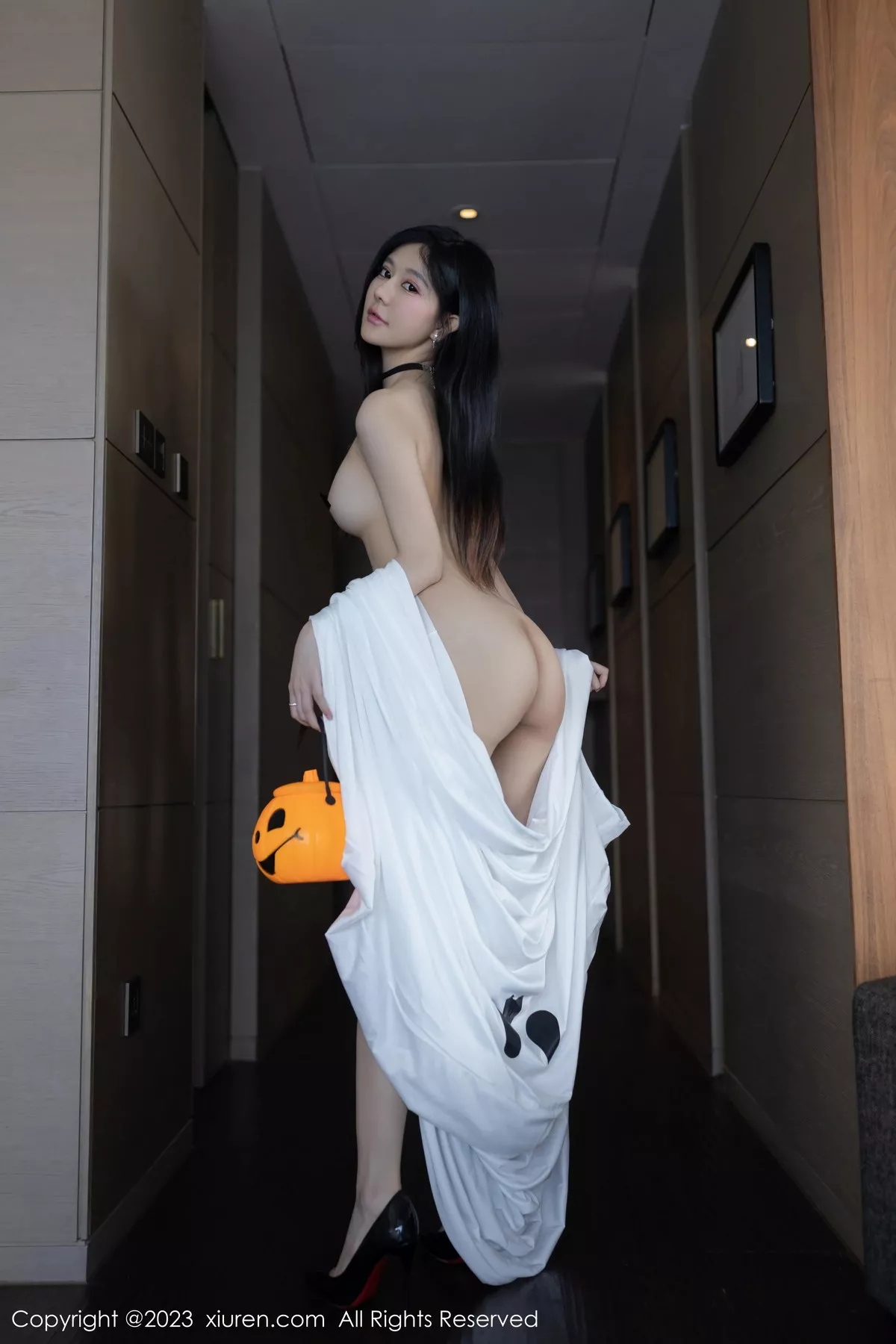 秀人集.com_[XiuRen秀人网]No.7649_模特幼幼性感黑色皮质情趣服饰配黑丝吊袜秀完美身材诱惑写真80P