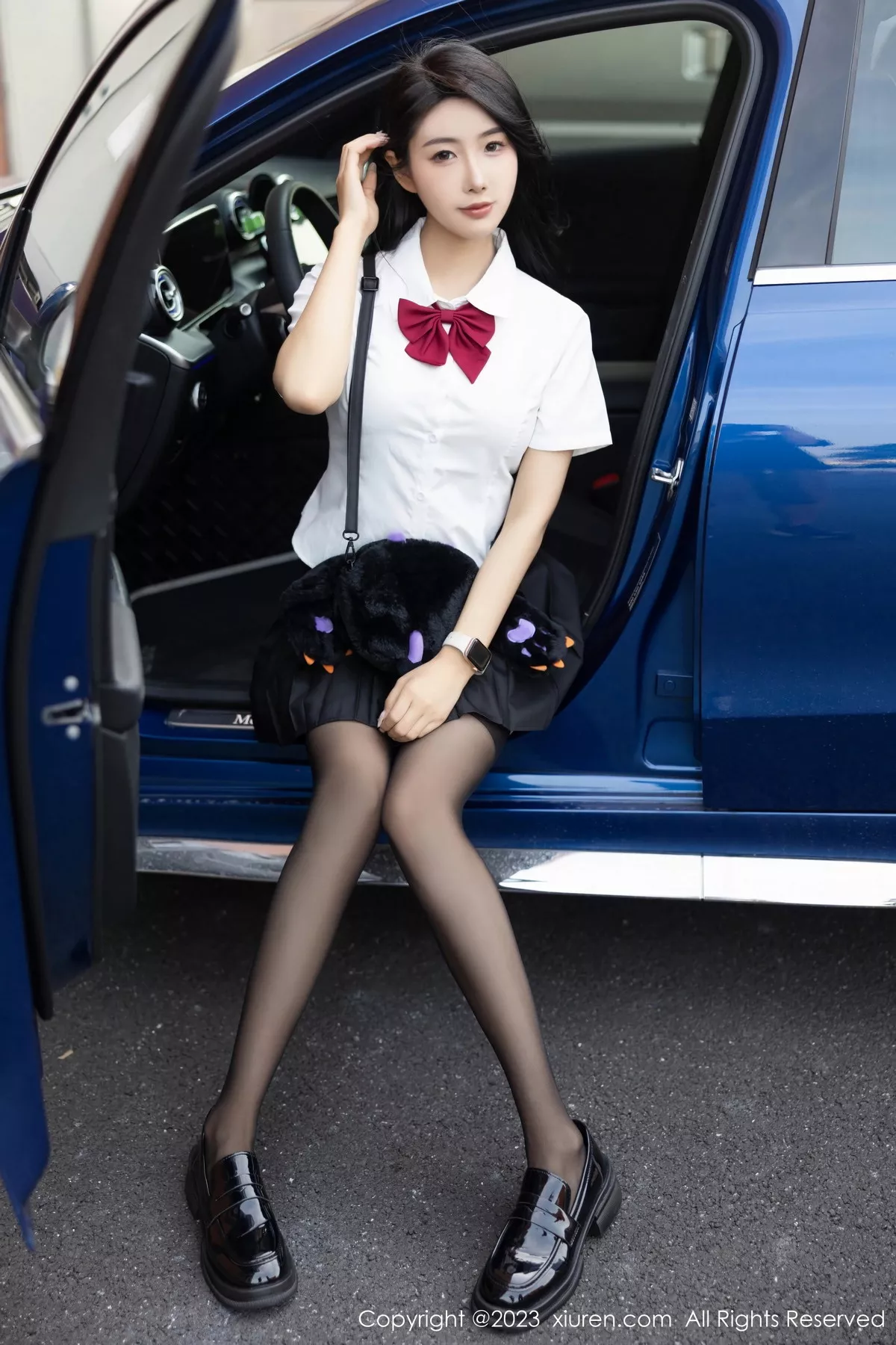秀人集.com_[XiuRen秀人网]No.7653_模特苏苏阿性感白T配黑短裙露黑色吊带秀曼妙身姿迷人诱惑写真87P