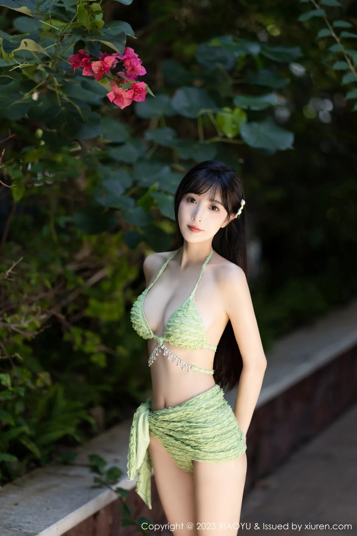 秀人集.com_[XiaoYu画语界]Vol.1145_模特林星阑性感绿色比基尼服饰+灰色薄纱情趣服饰惹火诱惑写真82P