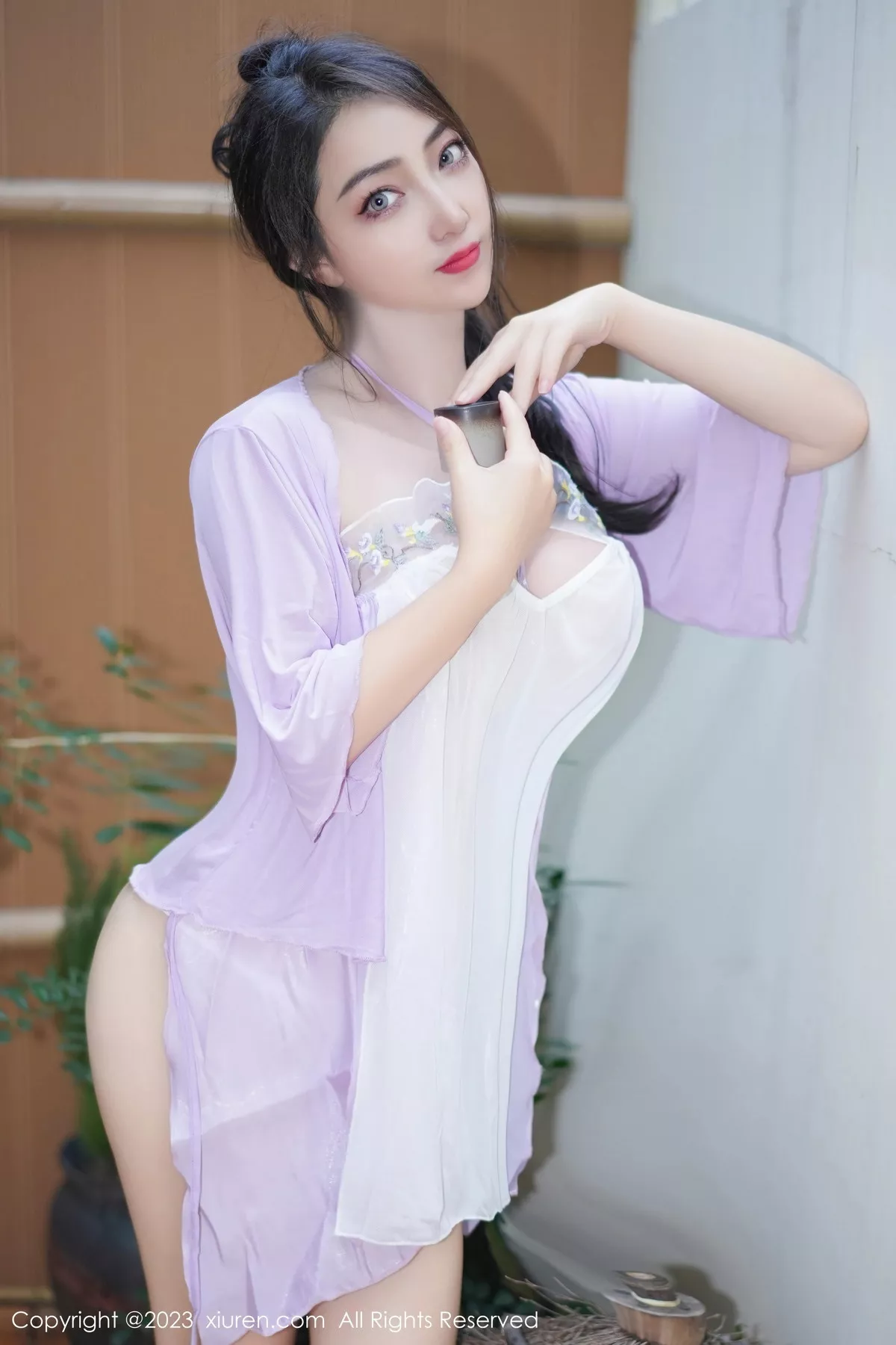 秀人集.com_[XiuRen秀人网]No.7665_模特娇喘JC性感紫色薄纱古典服配情趣内衣秀惹火身材诱惑写真61P