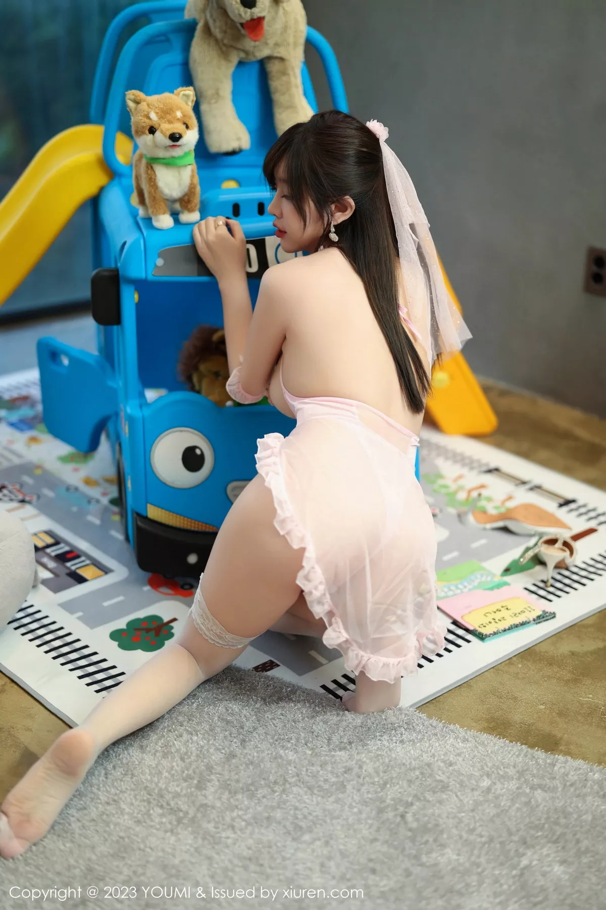 秀人集.com_[YouMi尤蜜荟]Vol.997_女神王雨纯性感粉色情趣服饰配白丝袜秀丰腴身姿惹火诱惑写真71P