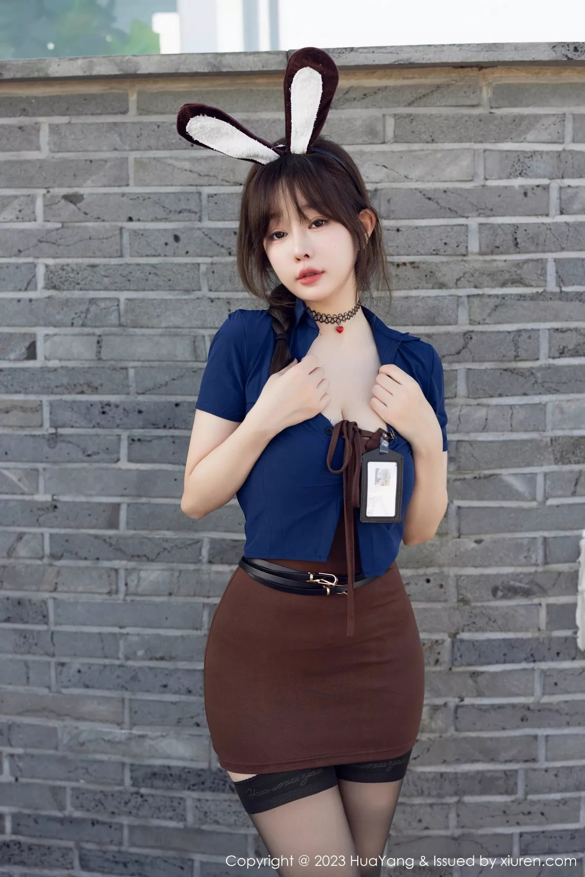 秀人集.com_[HuaYang花漾]Vol.555_女神王雨纯户外性感兔女郎装扮黑丝吊袜秀翘臀美腿撩人诱惑写真113P