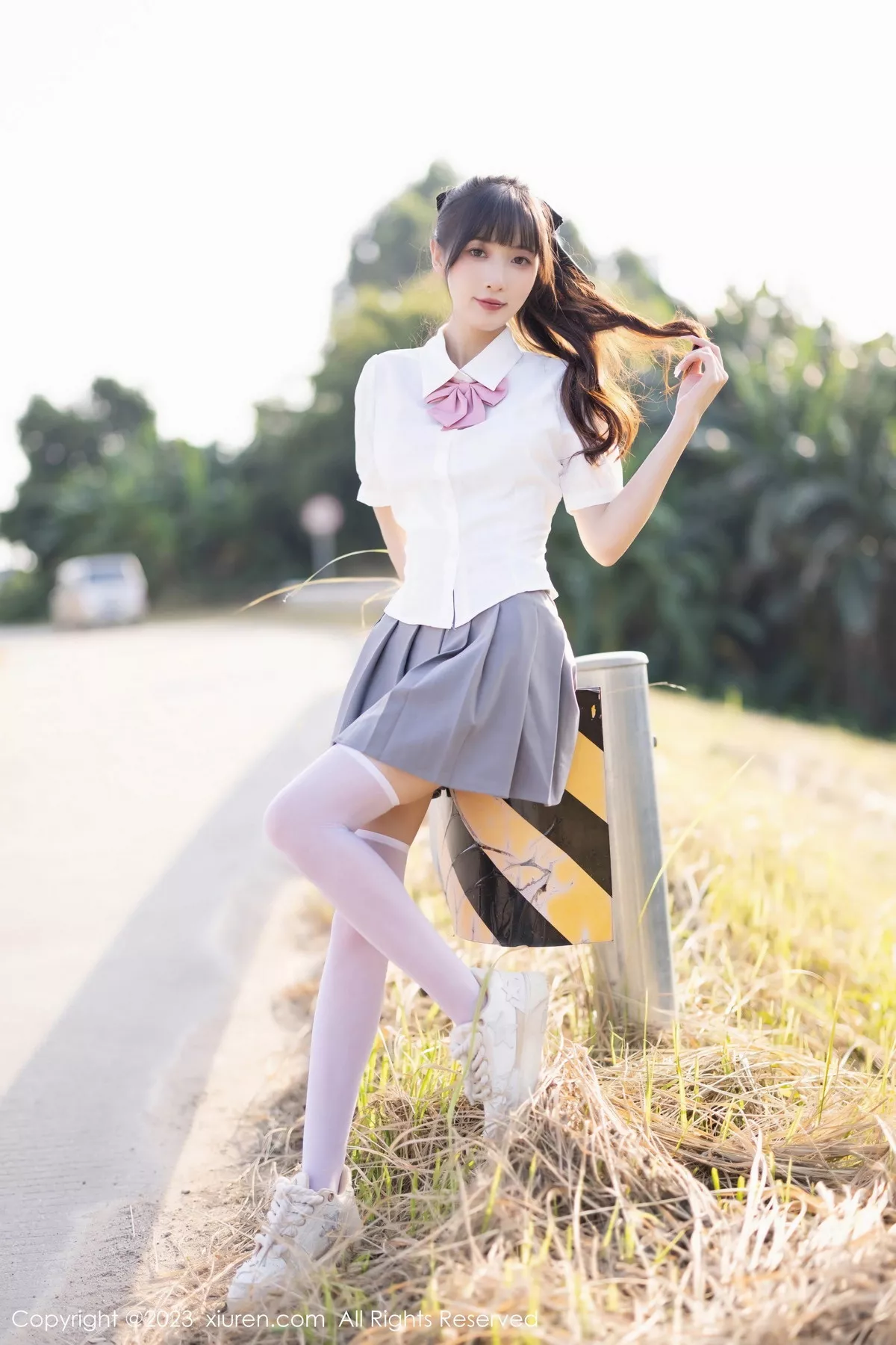 秀人集.com_[XiuRen秀人网]No.7771_模特林星阑性感白T配灰短裙露白色蕾丝内衣秀曼妙身姿诱惑写真83P