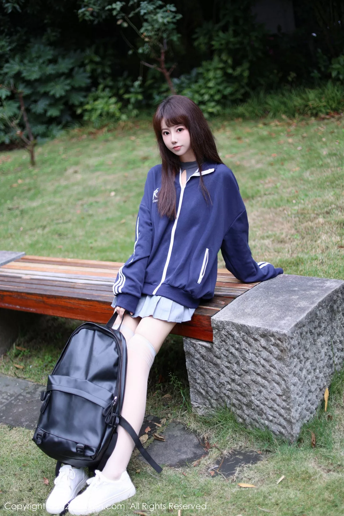 秀人集.com_[XiuRen秀人网]No.7784_模特韩系学妹性感蓝色休闲服饰露灰色轻透连体内衣迷人诱惑写真69P