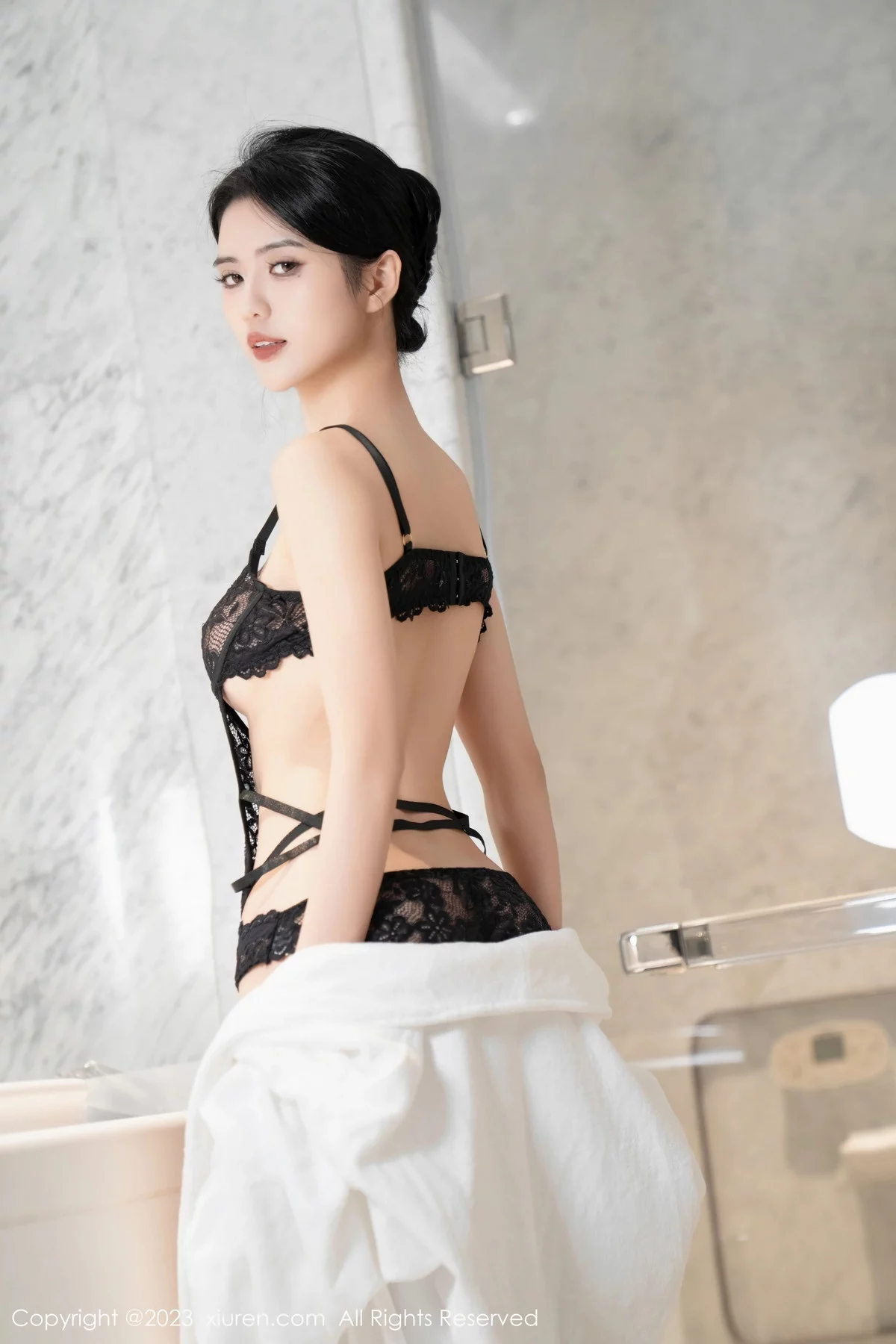 秀人集.com_[XiuRen秀人网]No.7808_模特浅浅Danny浴室场景性感黑色蕾丝内衣配黑丝吊袜诱惑写真85P