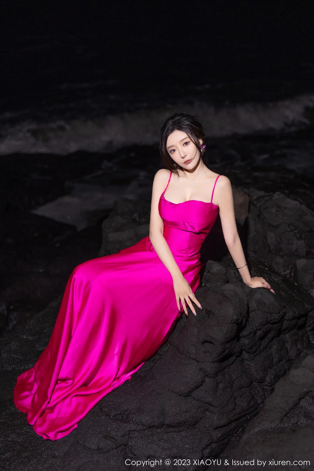 秀人集.com_[XiaoYu画语界]Vol.1174_女神王馨瑶yanni红色吊带连衣长裙+黑色蕾丝情趣服迷人诱惑写真84P