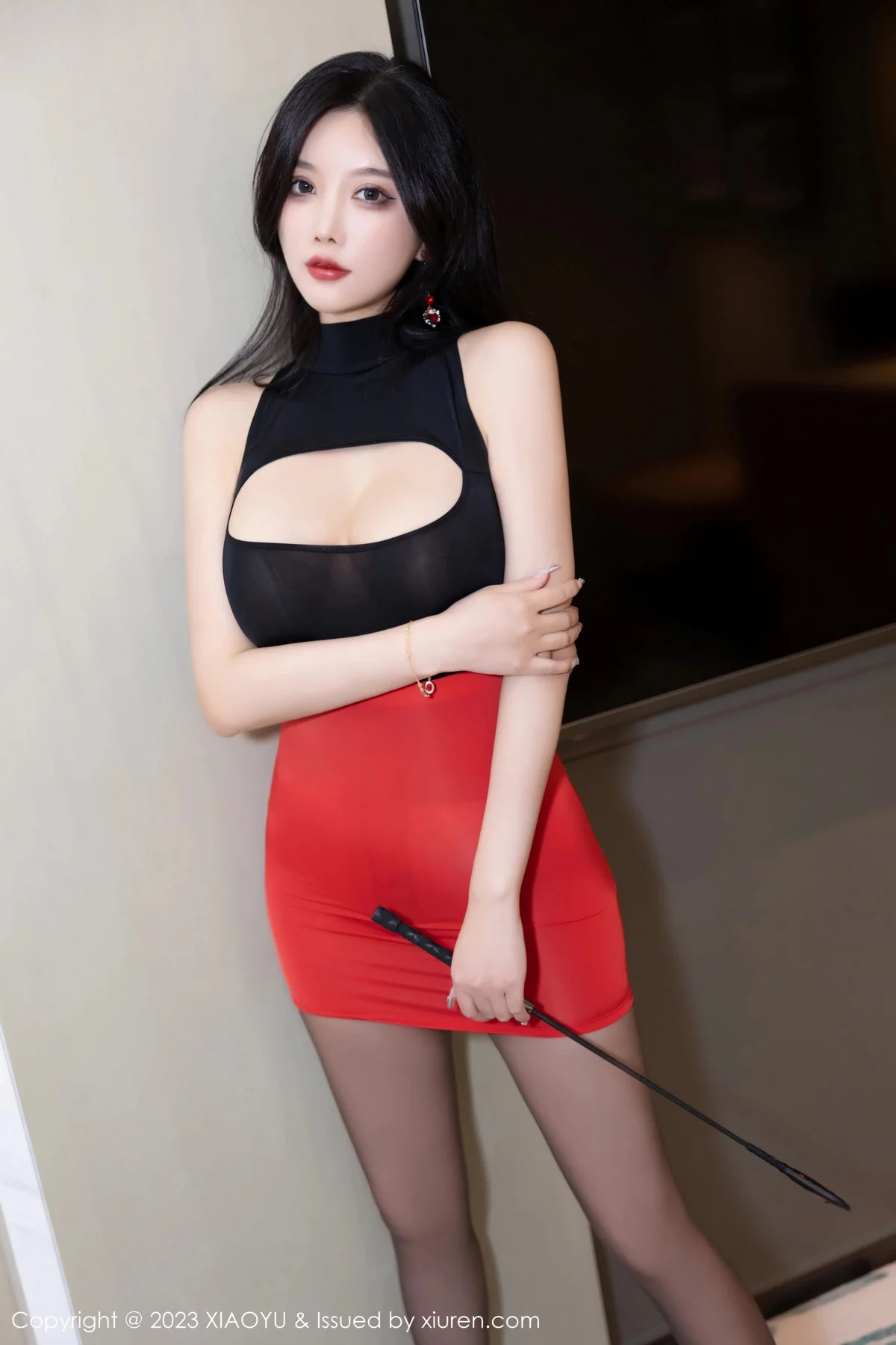 秀人集.com_[XiaoYu画语界]Vol.1175_女神杨晨晨Yome黑色薄透衣配性感红色短裙露超薄黑丝魅惑写真86P