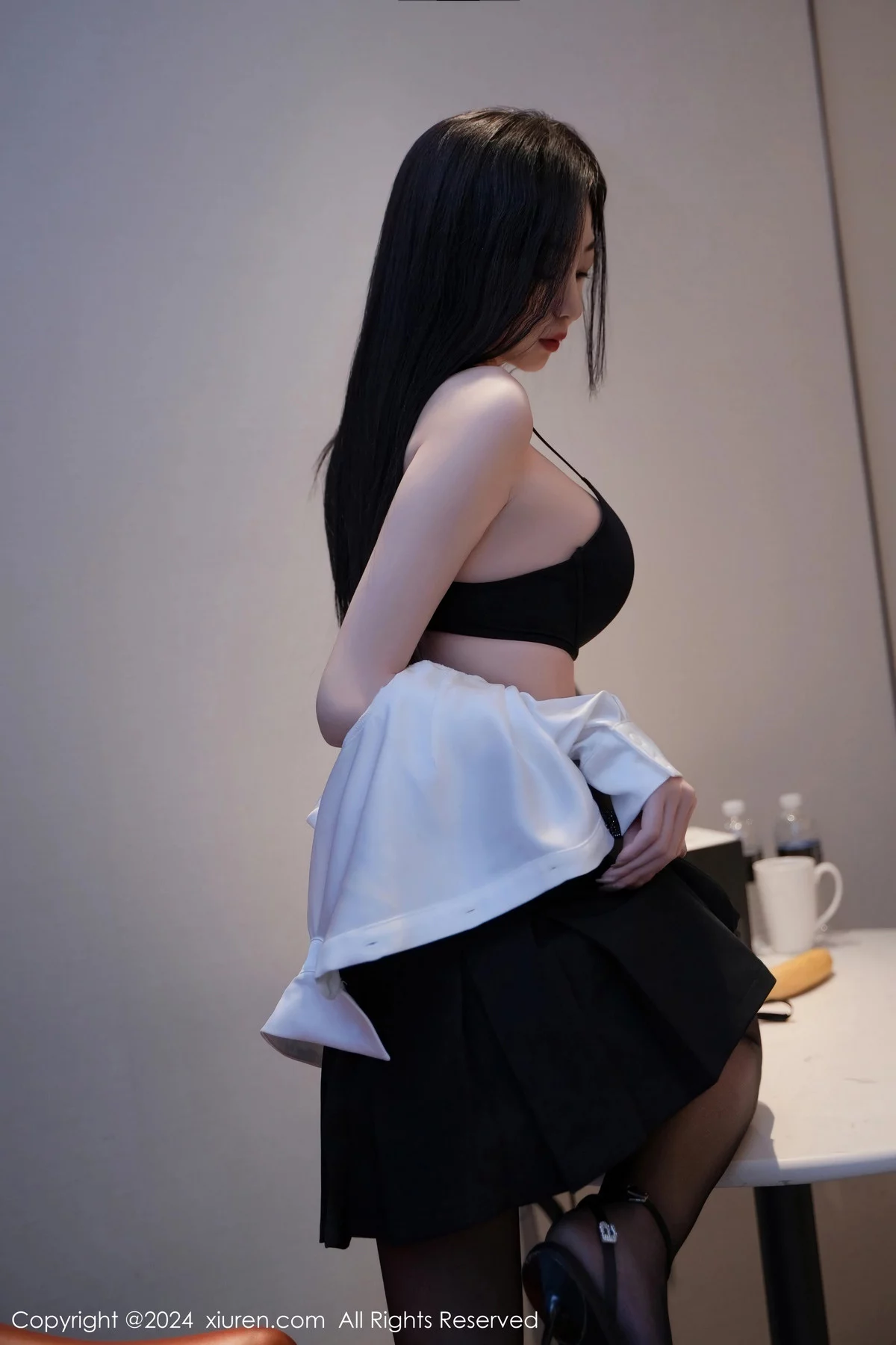 秀人集.com_[XiuRen秀人网]No.7894_模特安琪Yee性感白上衣配黑短裙露黑色内衣秀惹火身材诱惑写真77P