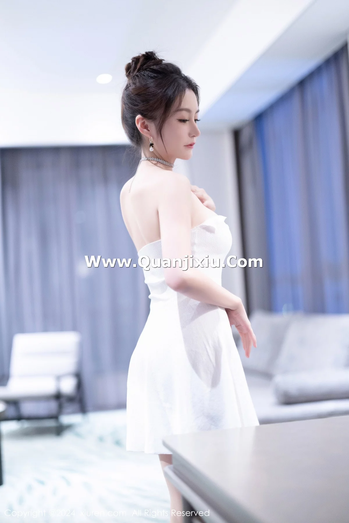 秀人集.com_[XiuRen秀人网]No.7927_模特唐宁宁白色露肩长裙+性感粉色情趣服饰秀惹火身材诱惑写真81P