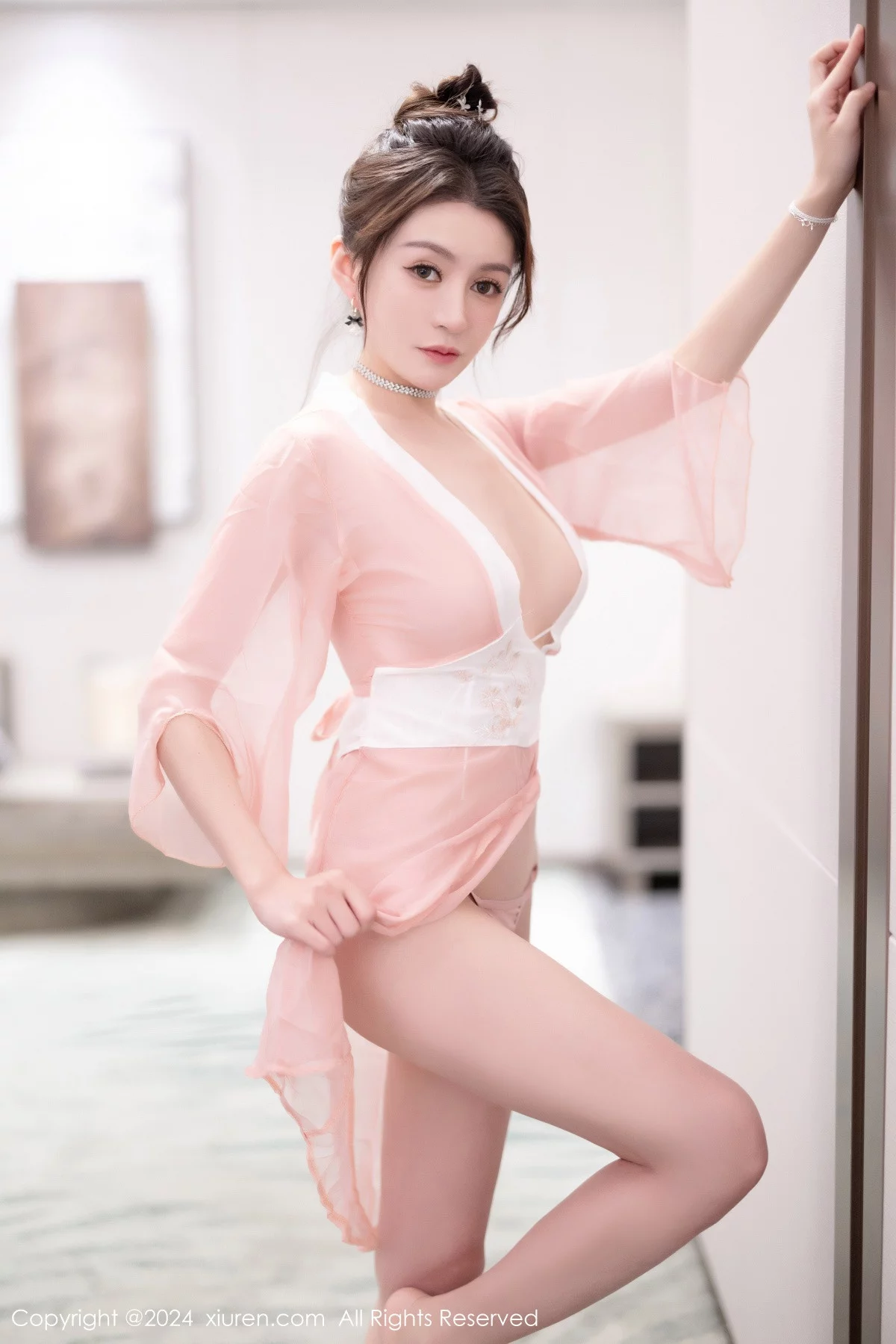 秀人集.com_[XiuRen秀人网]No.7927_模特唐宁宁白色露肩长裙+性感粉色情趣服饰秀惹火身材诱惑写真81P